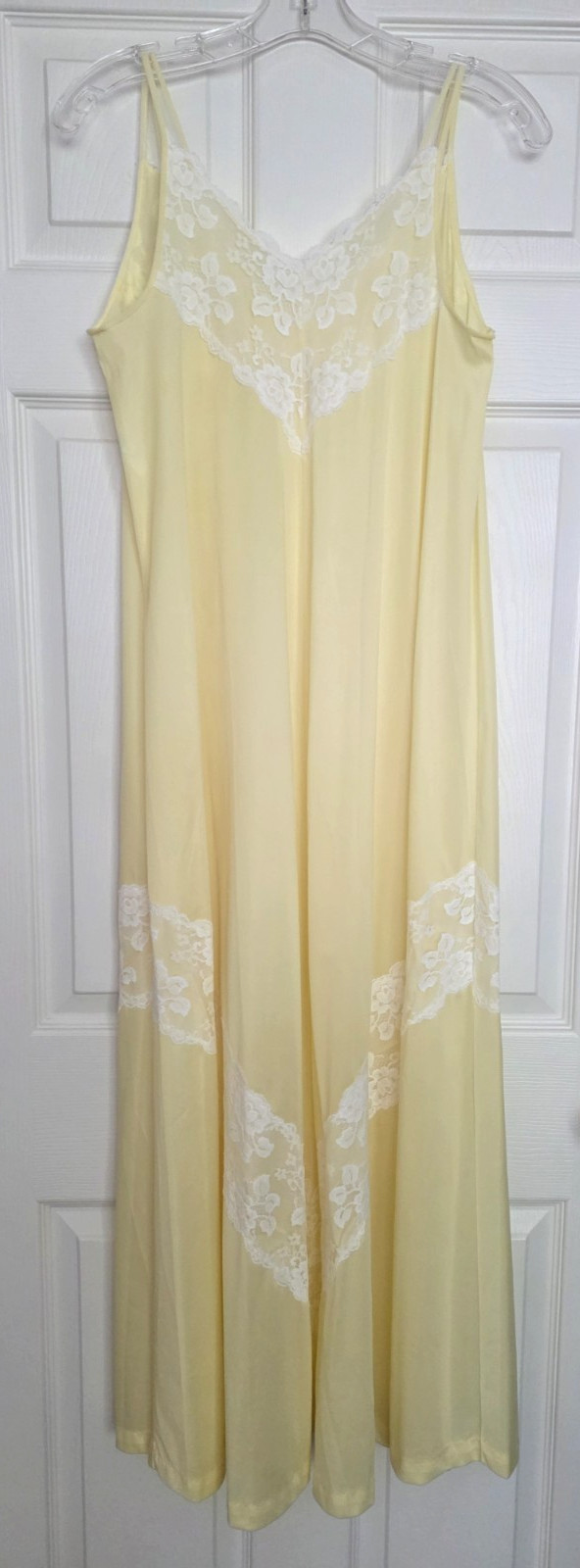 Vintage Henson Kickernick Peignoir Set S Yellow Nightgown Robe