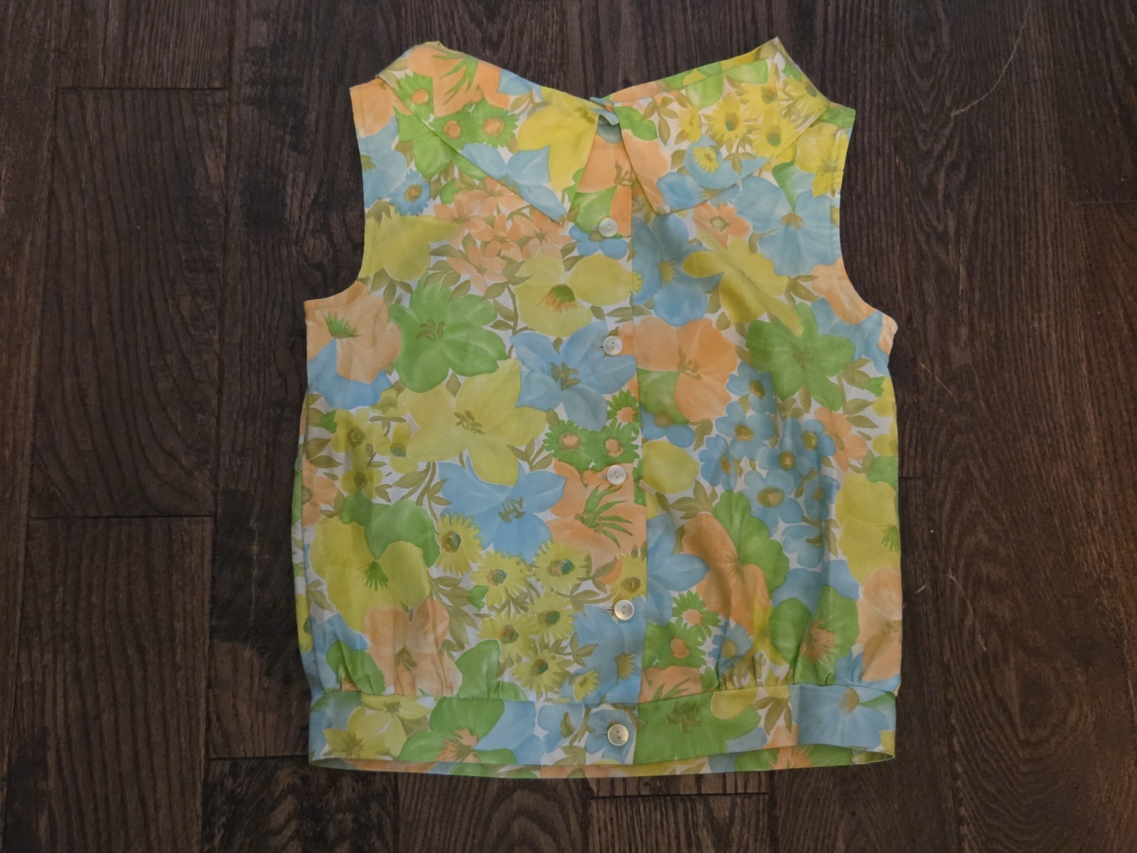 🌼Vintage 60s 70s Lou-Ann Originals California Floral Sleeveless Blouse Top🌼
