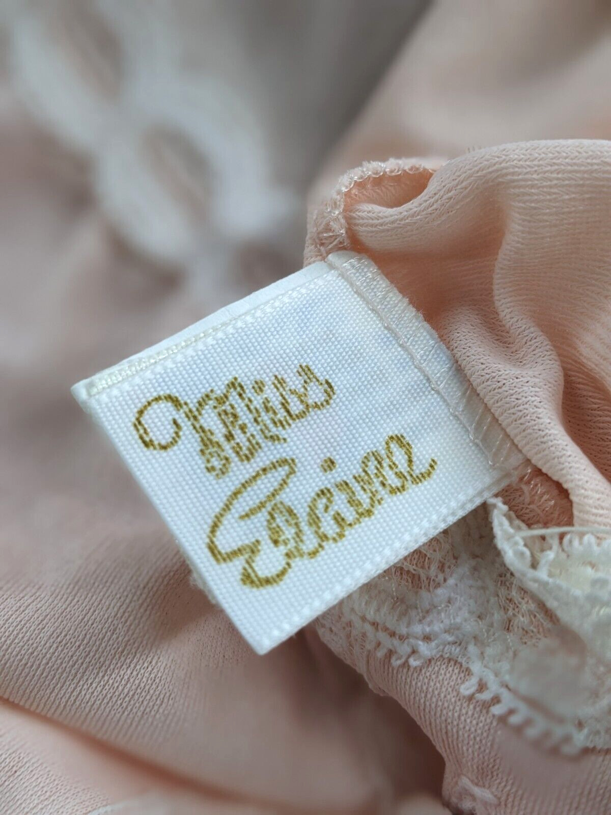 Pockets!🪷VTG Miss Elaine S Pale Pink Lace Trim Nylon Nightgown Grandmacore Cozy
