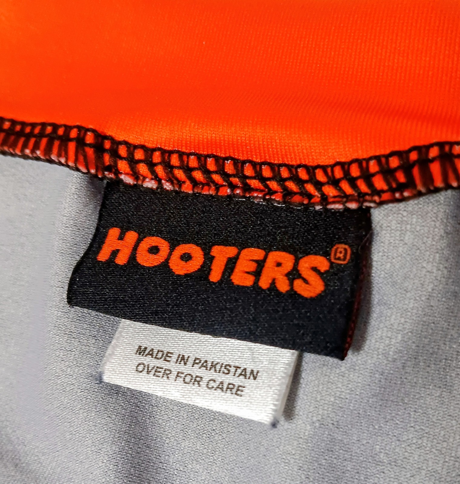 RARE BLACK & ORANGE AUTHENTIC HOOTERS CROP TOP JERSEY XS POLYESTER