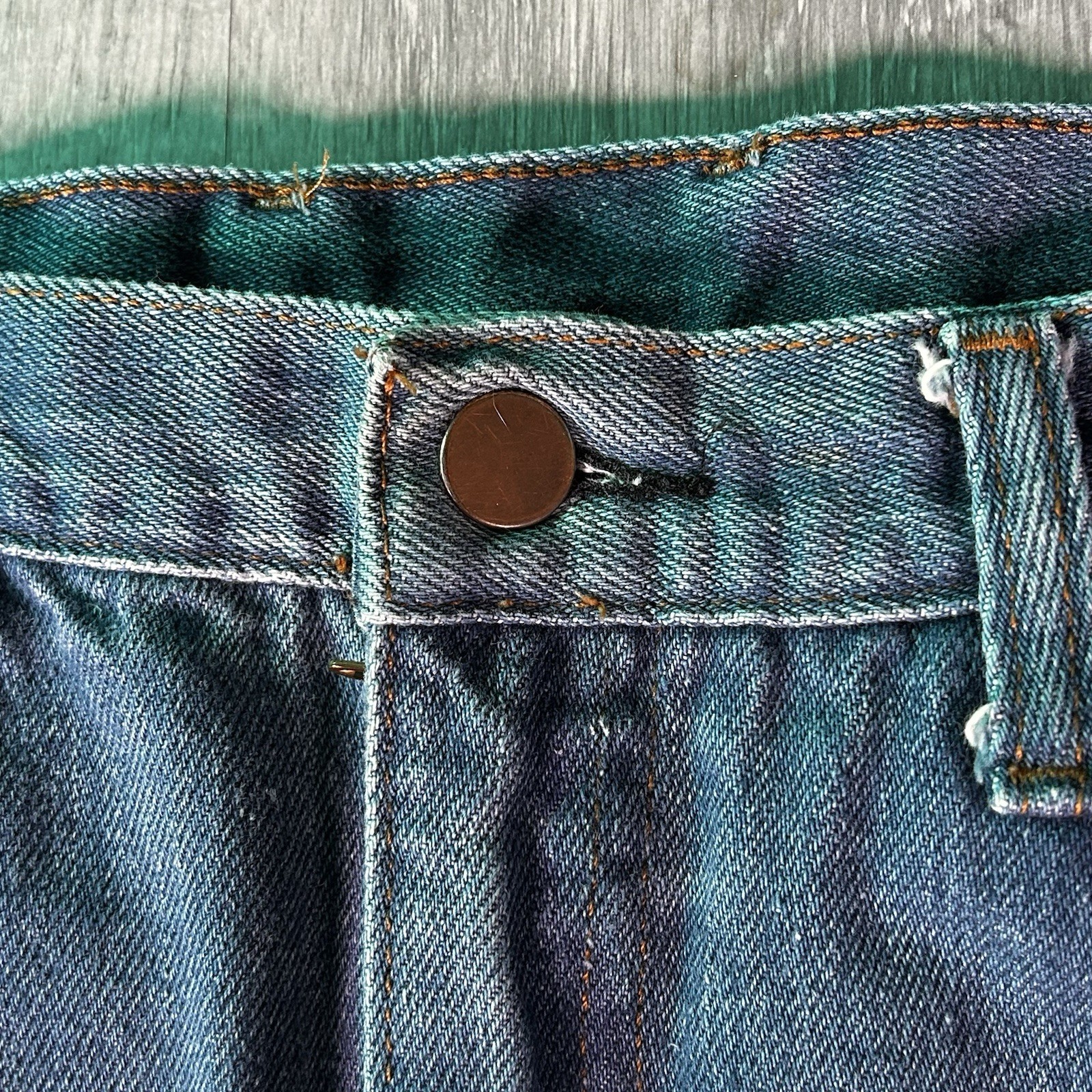 Vintage Women’s Jeans 33×29 Wide Leg Flare Embroidered Denim Western Boot Cut