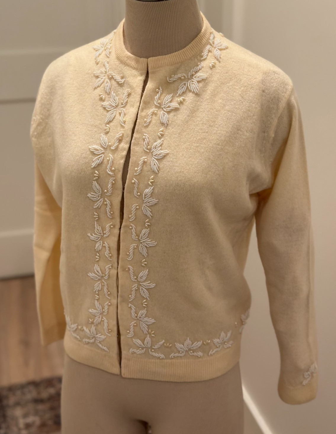 Jeri-Jo NY Hong Kong Vintage 50&rsquo;s-60&rsquo;s Hand Beaded Cardigan Sweater Yellow SZ 40