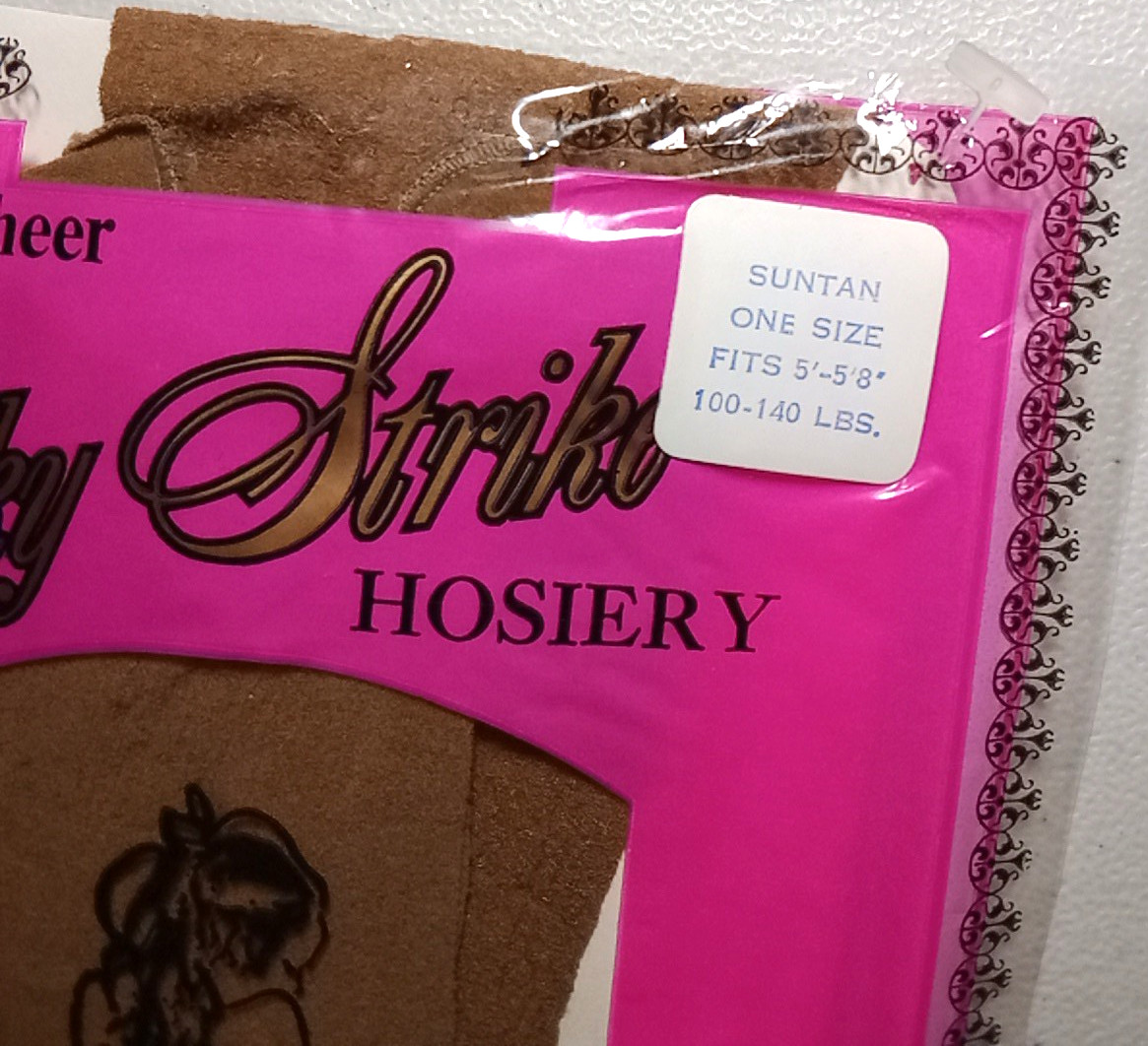 LUCKY STRIKE Hosiery Deluxe Sheer Double Wear Nylon Pantyhose SUNTAN O/S Vtg NOS