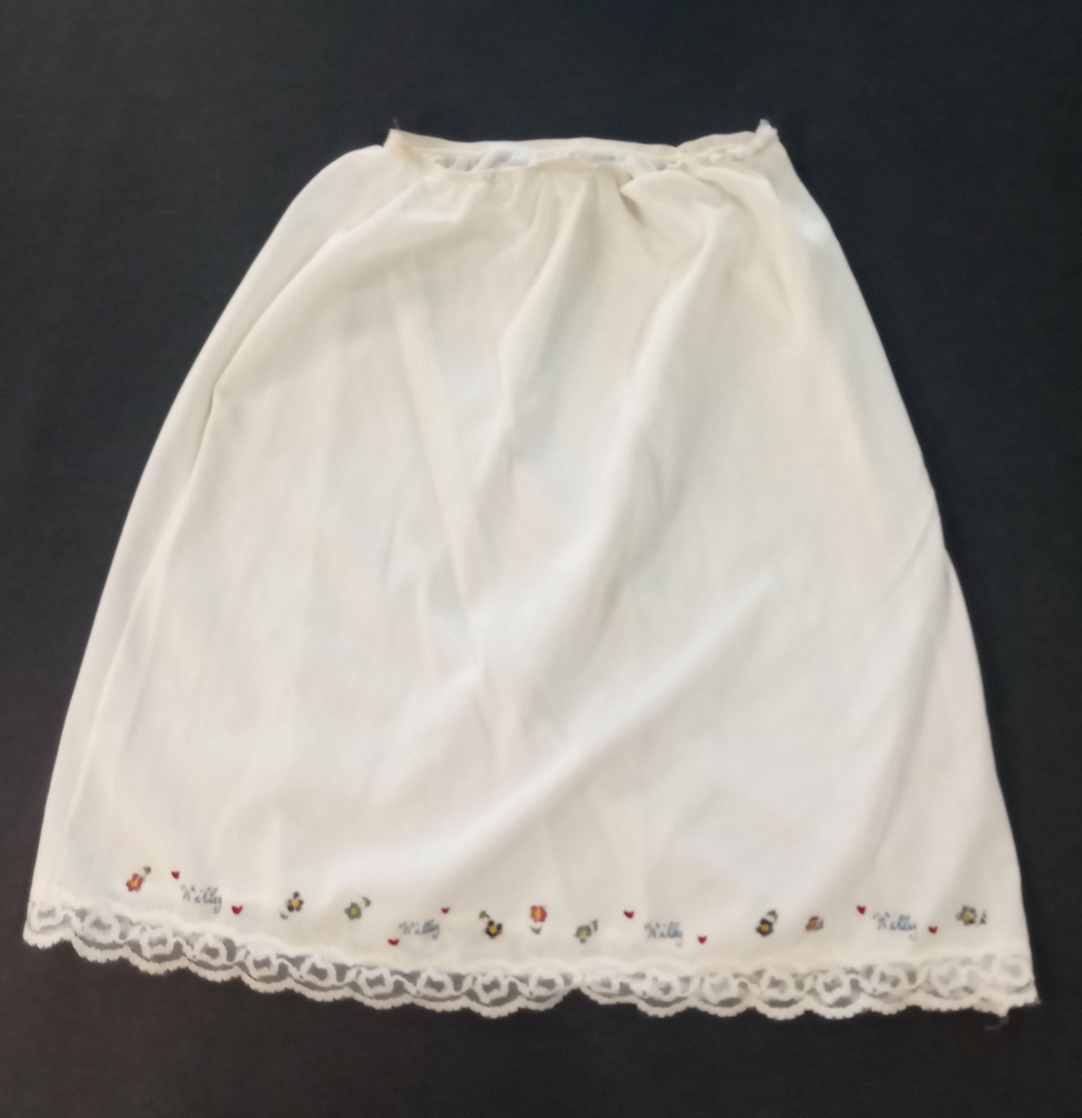VTG 1960&rsquo;S PINEHURST LINGERIE BEIGE W/ LACE HEM HALF SLIP USA SZ S FLORAL HEM