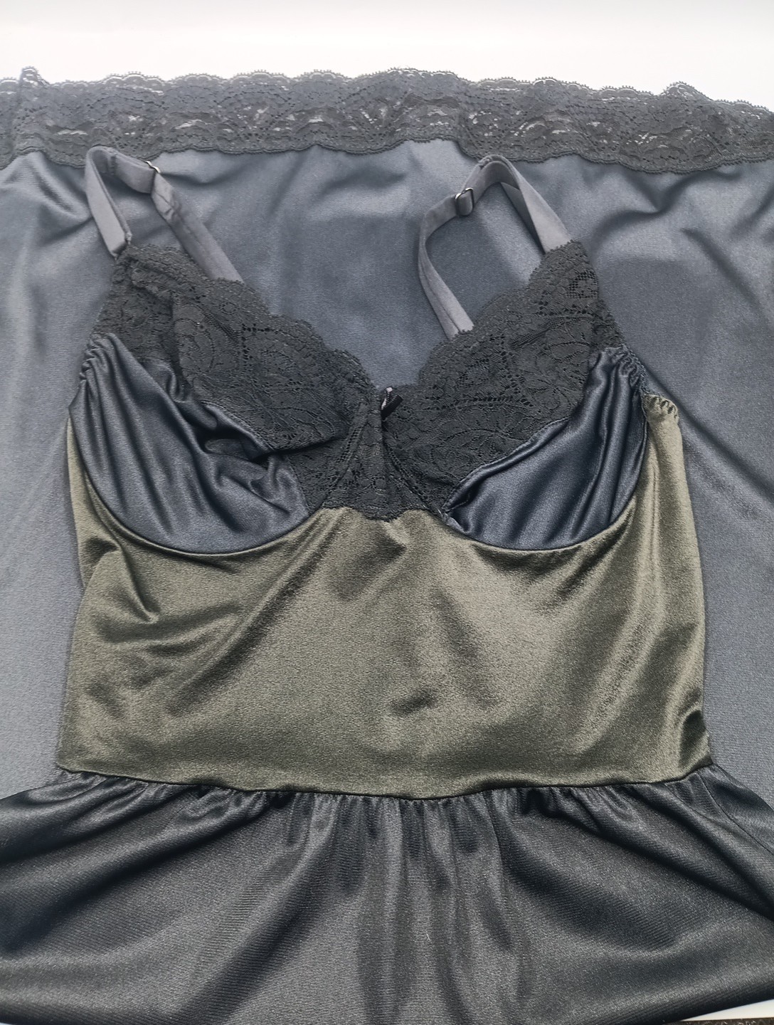 38 C Vassarette lace Underwire Slip Black Nylon Vintage Underneath it all