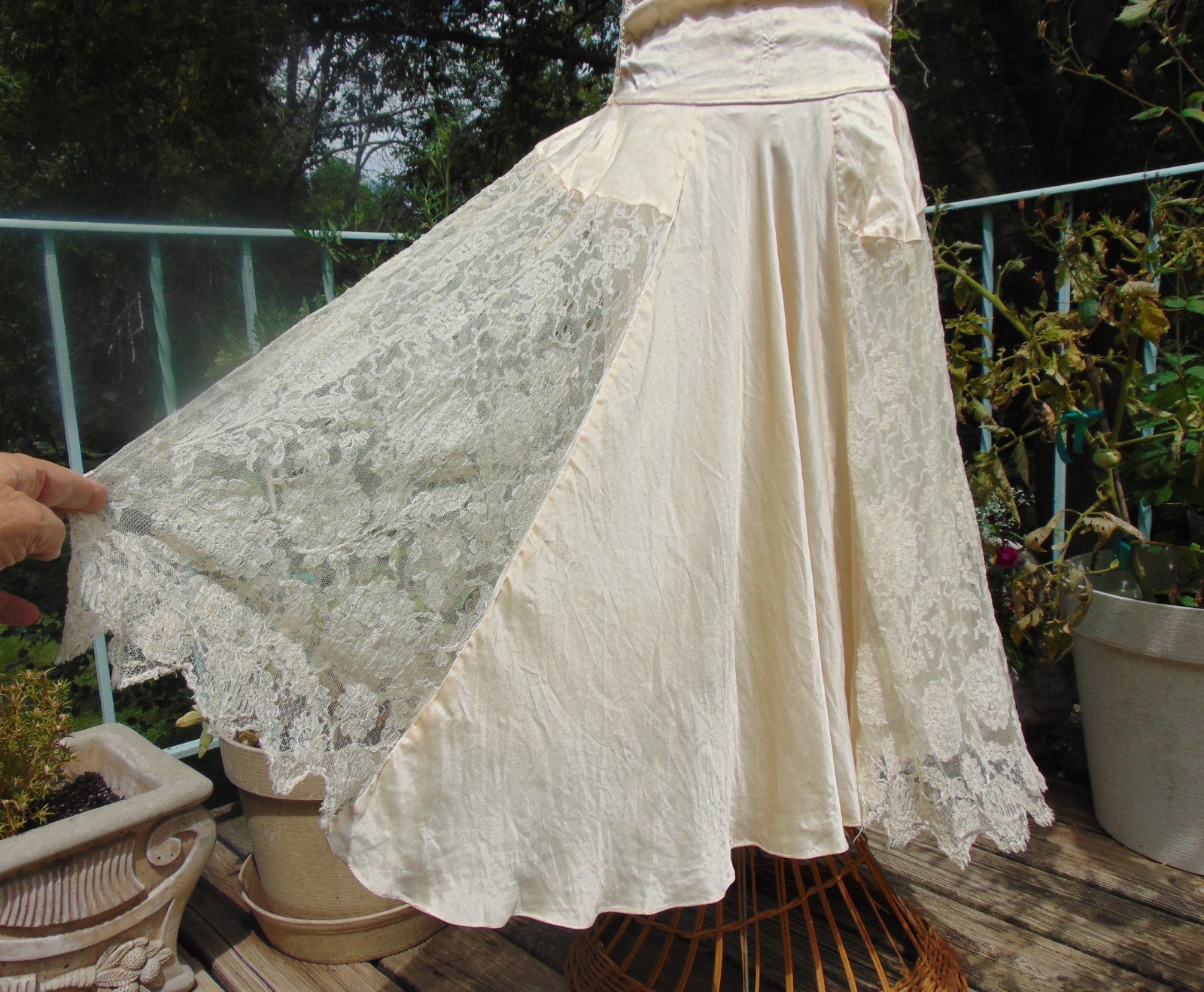 1920s Champagne Satin & Lace Robe de Style Wedding Dress AS IS