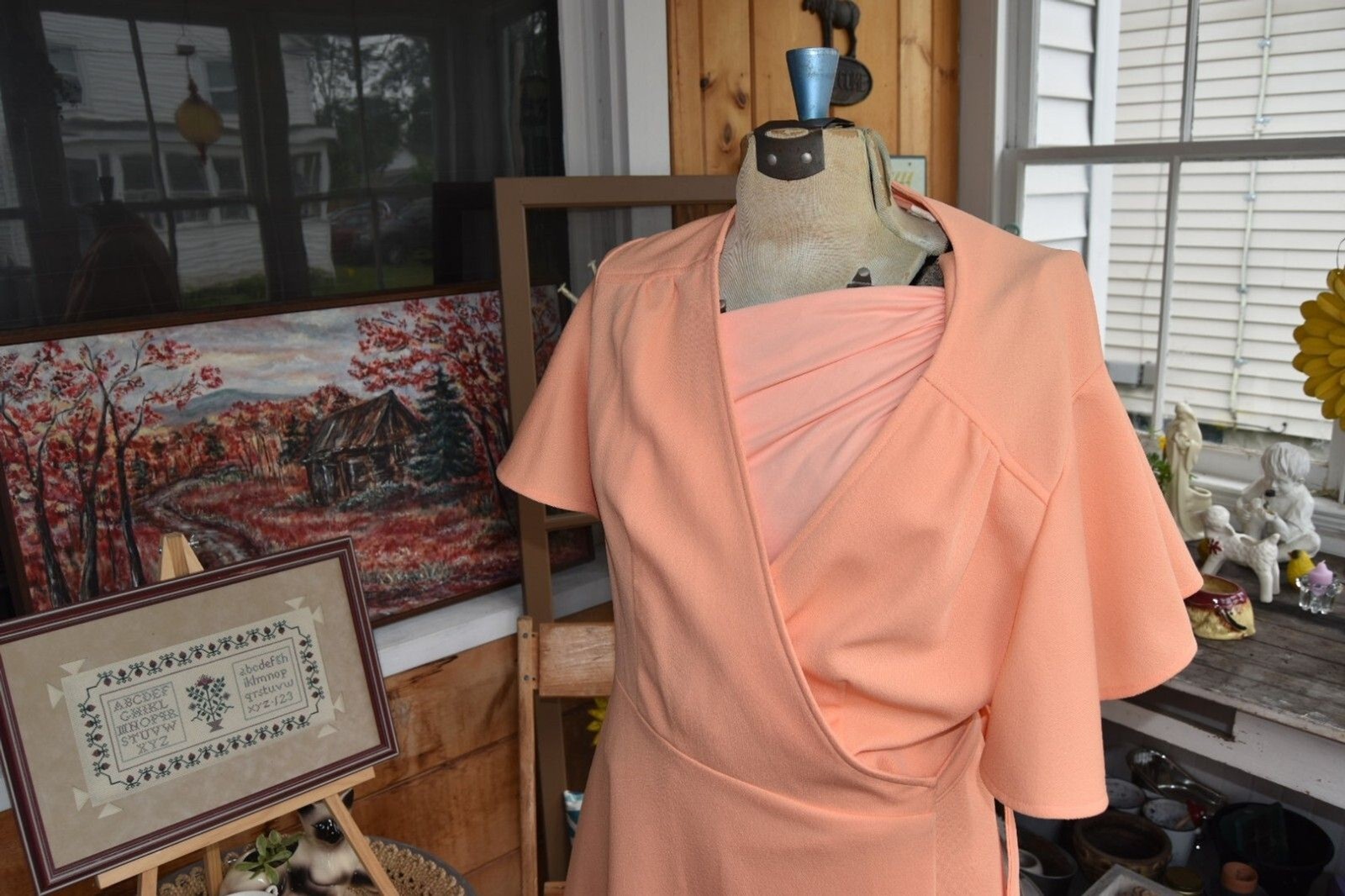 70s Spaghetti Strap Gown with Matching Wrap Roaman&rsquo;s Formal Peach – Size XS