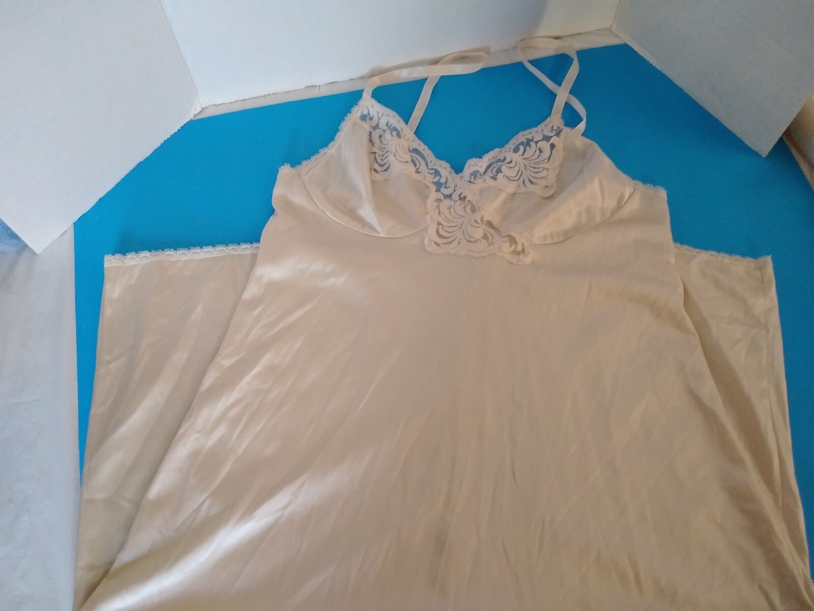 Full Slip CABERNET Vintage Size 36-25&Prime; Beige w/Lace Made in USA