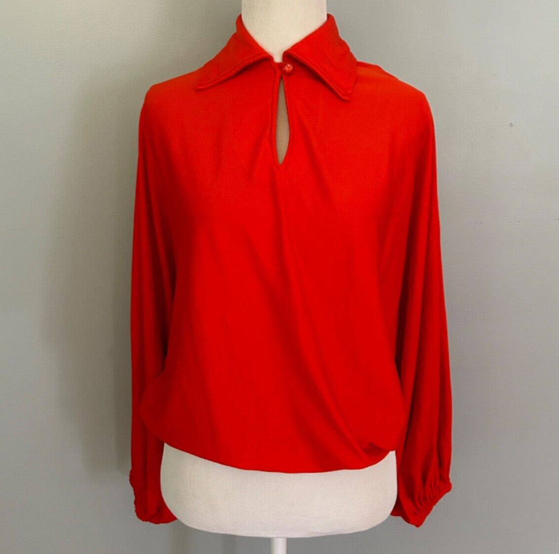 Vintage 70s Mod Red Orange Long Sleeve Blouse w Buttoned Collar Wear to Work S/M