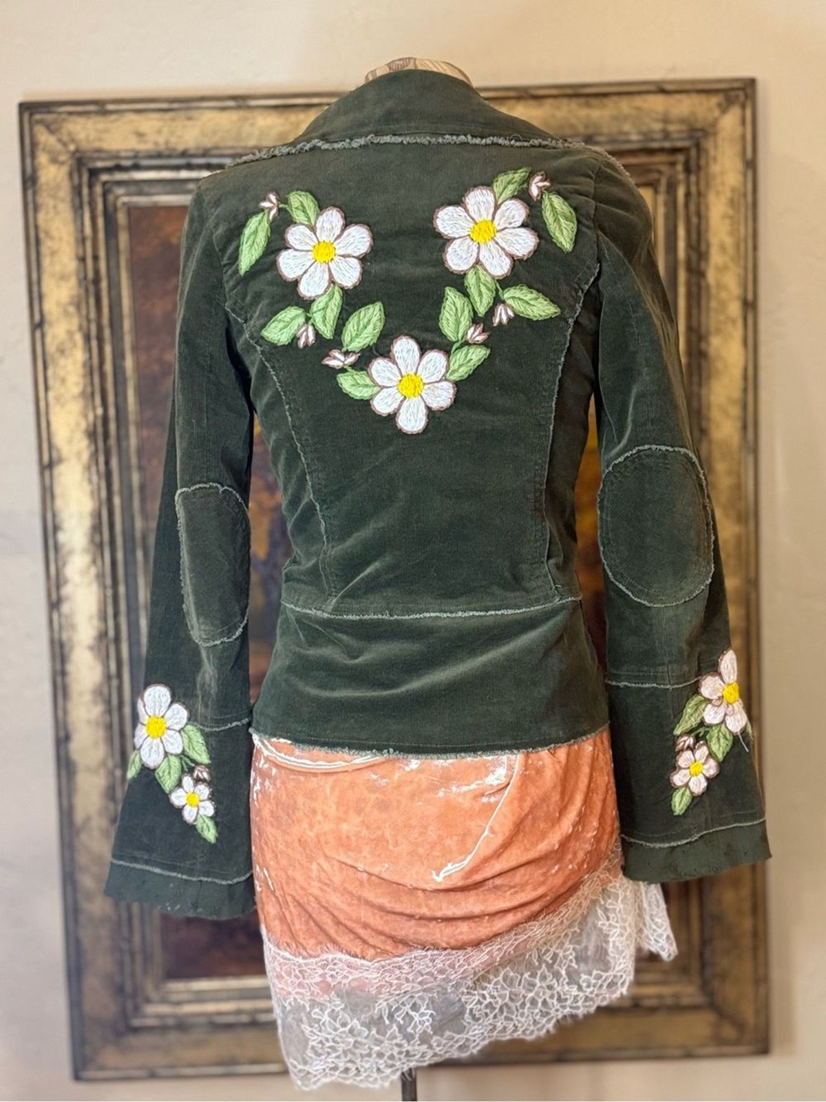 Joystick Hand-Embroidered Velvet Jacket – Olive Green Boho Blazer Rare – S/XS
