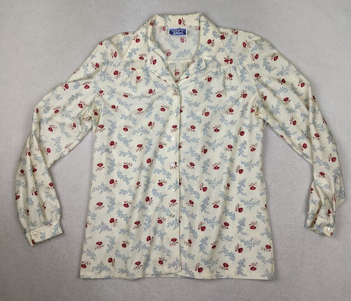 VINTAGE 70s WOMEN&rsquo;S CREAM FLORAL PRINT NYLON TOP – SHIP&rsquo;N SHORE – SIZE 14