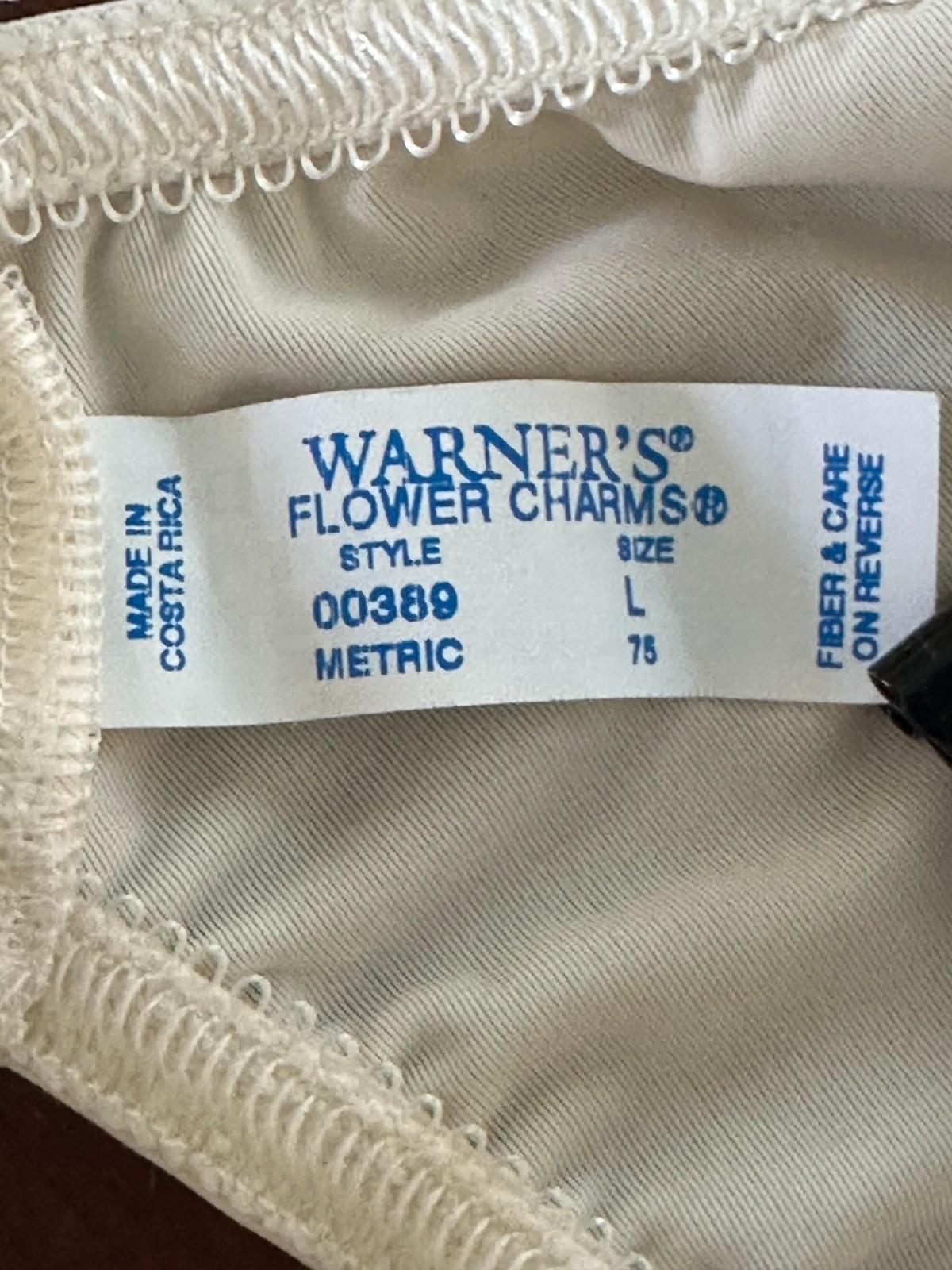 Collectible L Warner&rsquo;s Flower Charms bottoms matching braziers lingerie set