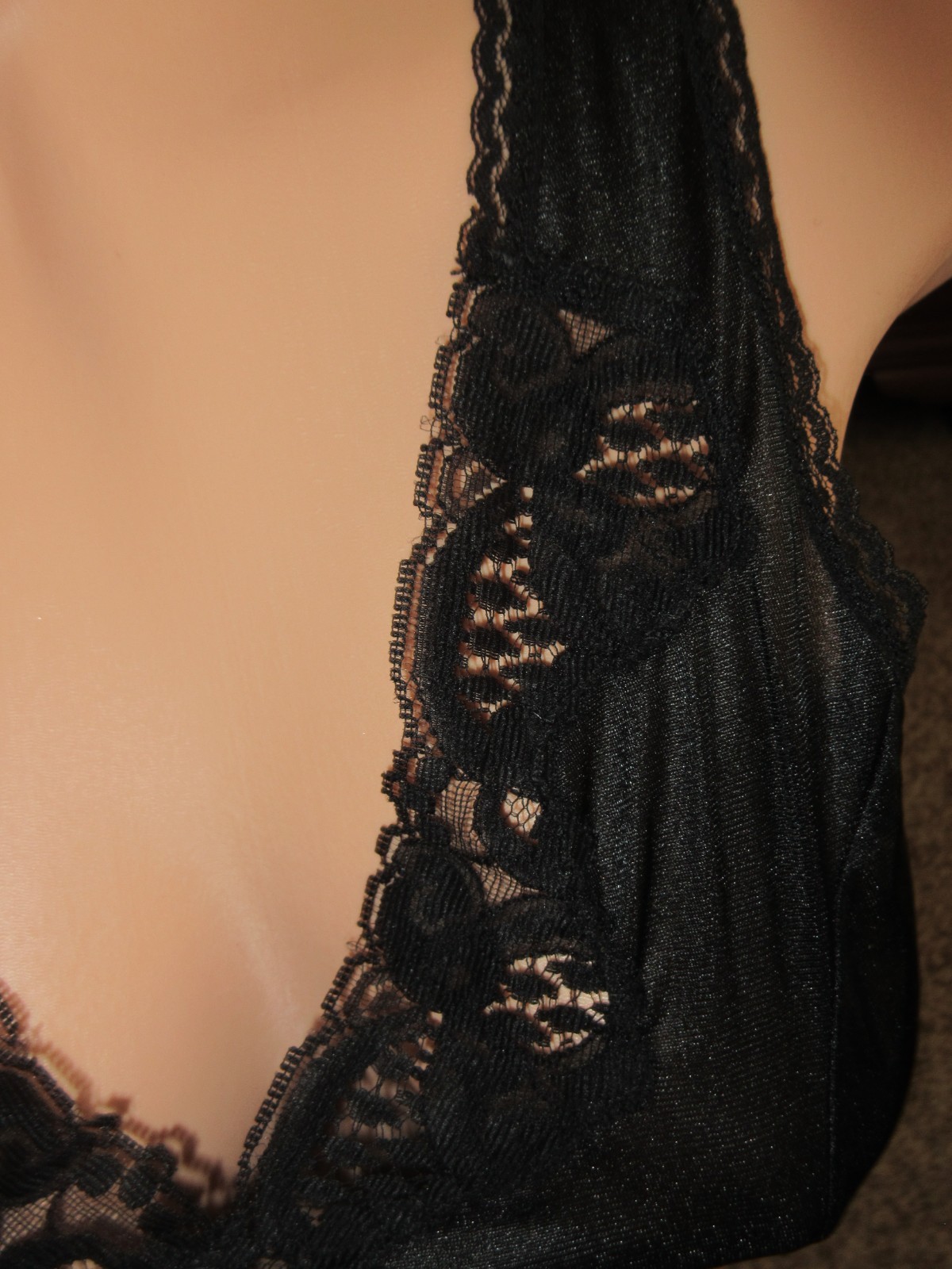 GREENCO MAID BLACK nylon scalloped MEGA LACE camisole slip top sz M (6) 36 bust