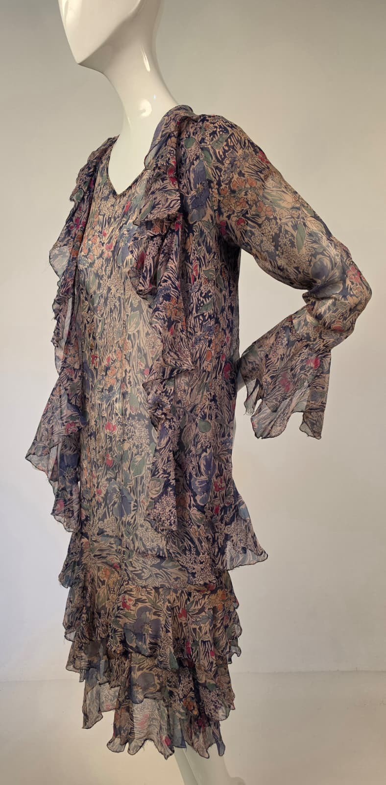 FLAPPER 1920’S FLORAL PRINT SILK CHIFFON DRESS W RUFFLE BOTTOM + MATCHING JACKET