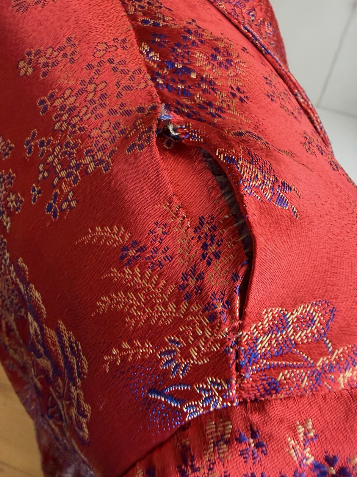 Vtg Red Chinese Brocade Robe Housecoat Hong Kong Womens 36/Small Sheila&rsquo;s RIP