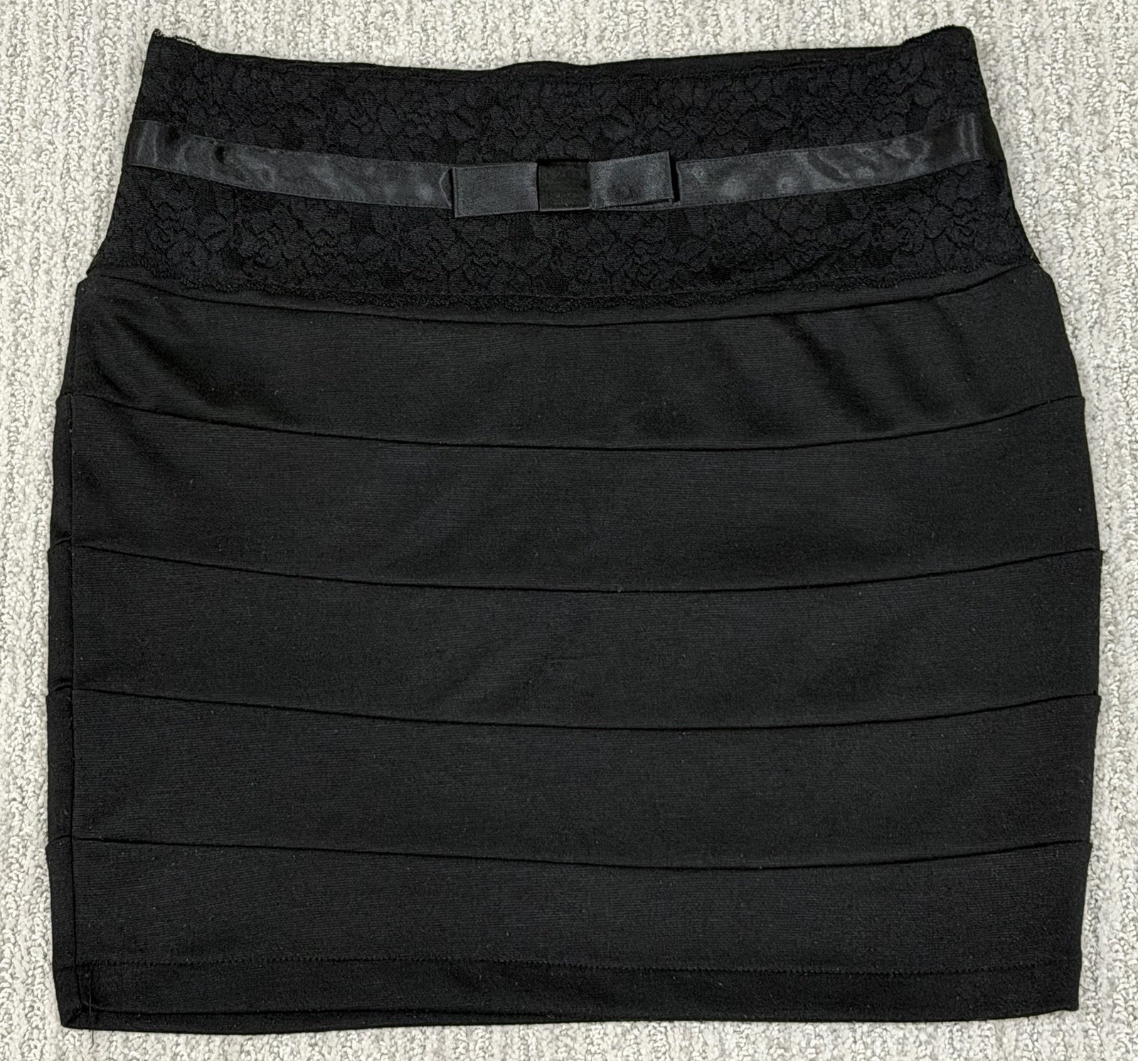 Vintage Y2K Wet Seal Black Bandage Micro Skirt Size Medium ✨🖤