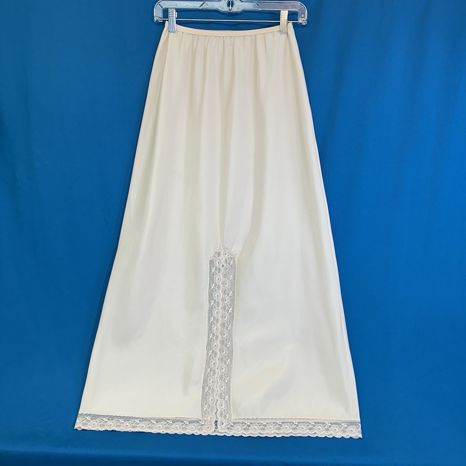 Vintage Lady Lynne S Long Half Slip Ivory Front Slit Late 70’s-early 80’s Trim