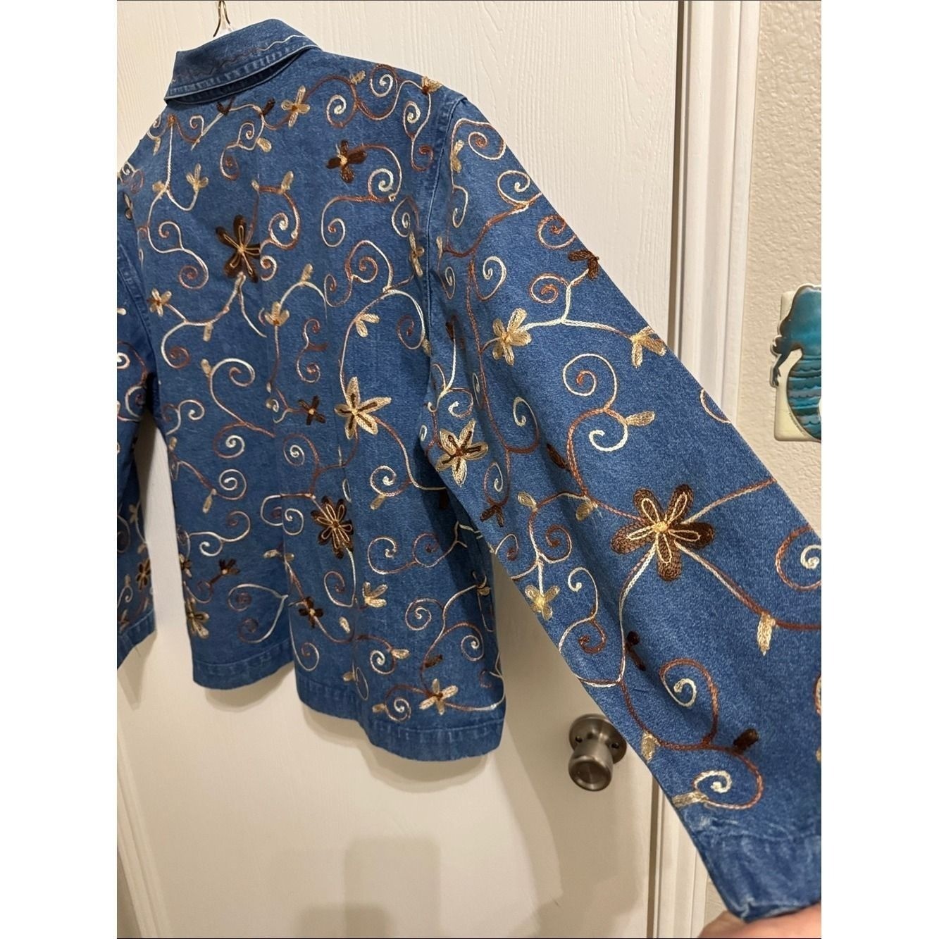 Units Embroidered Cotton Denim Jacket Boho Floral Wood Buttons Long Sleeve Large
