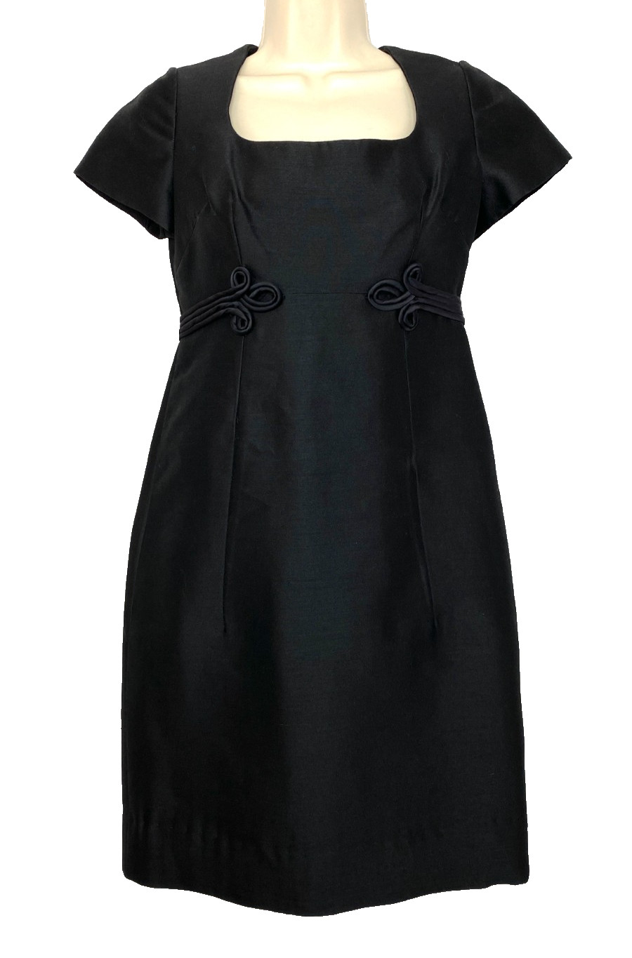 Vintage 1970s black dress XS short sleeve knee length shift fine wool LBD