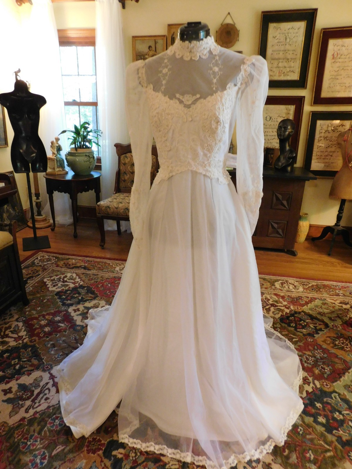 BEAUTIFUL WHITE VINTAGE LONG SLEEVE ORGANZA & LACE WEDDING GOWN S 4