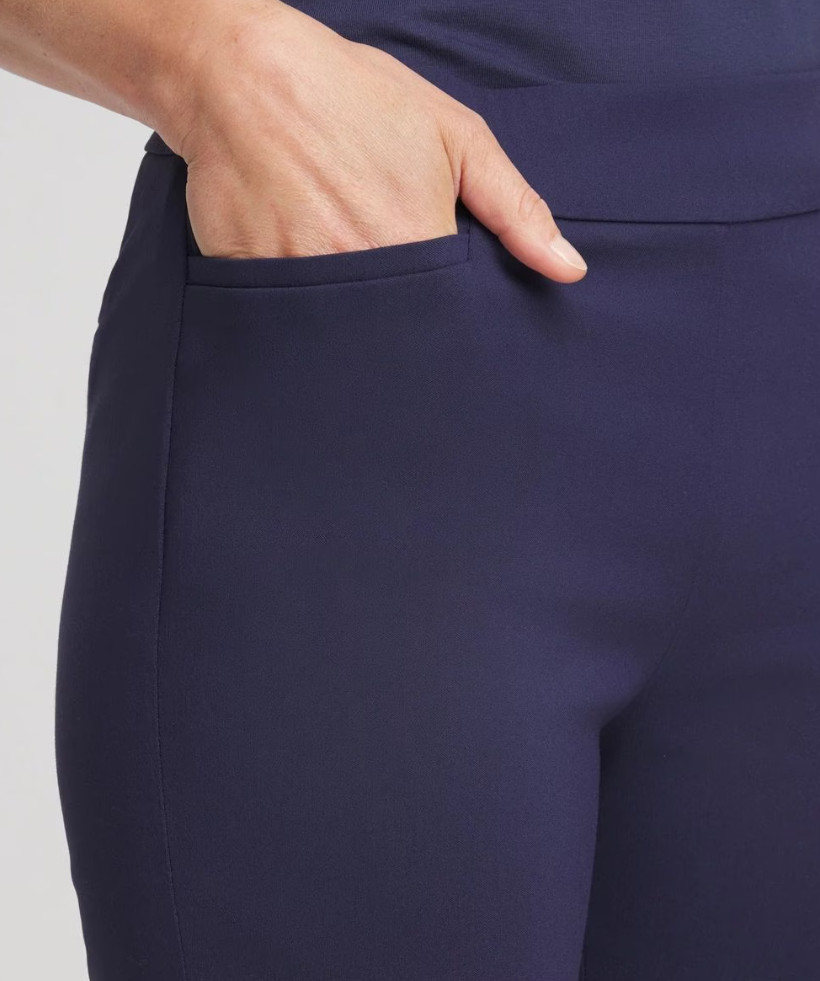 NWT Chico&rsquo;s Brigitte™ Slim Pull-On Pants