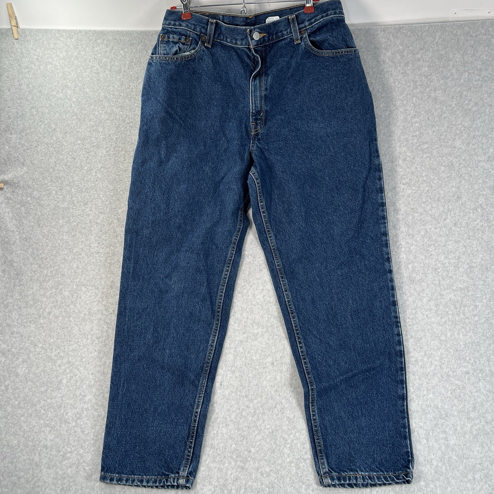 VTG Levi&rsquo;s 550 mom Jeans Womens 31×28.5 (14) Blue USA Relaxed Fit Tapered Denim