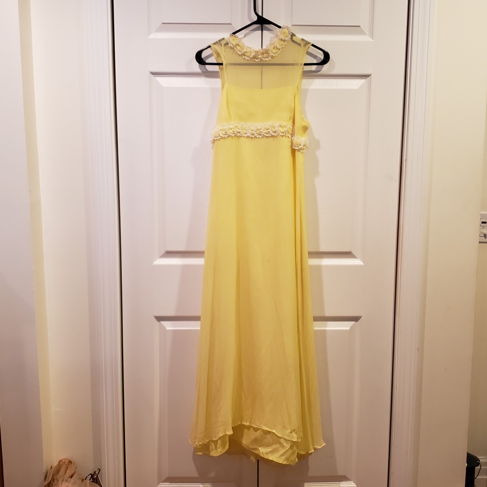 VTG Yellow Nadine Daisy Lace Yellow Chiffon Maxi Spaghetti Straps Dress 11