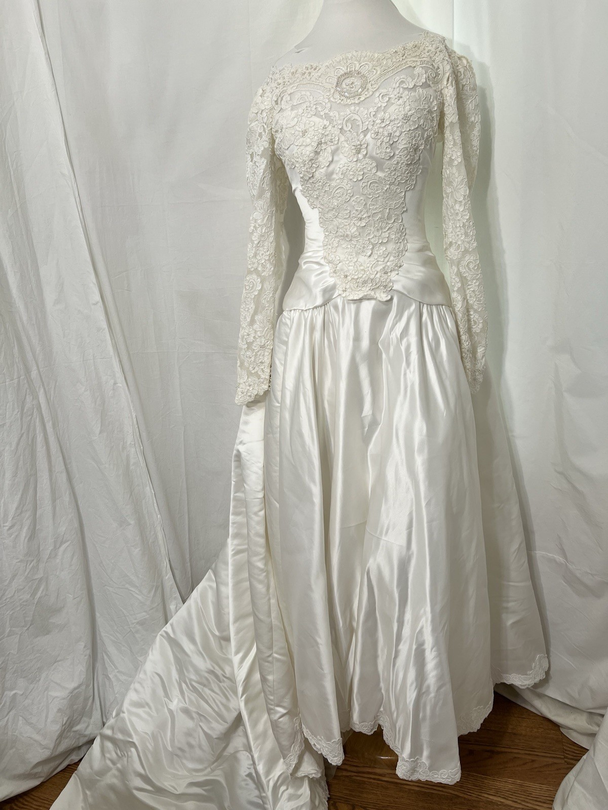 Vintage House Of Bianchi Wedding Dress Size Small Made In USA