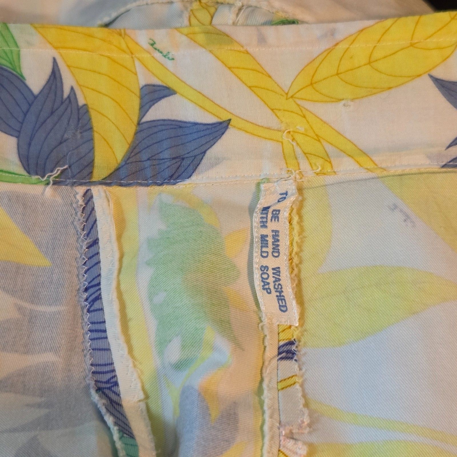 Vintage 1960s Emilio Pucci Fabric Skirt 70s Floral Border Print Italy Waist 32