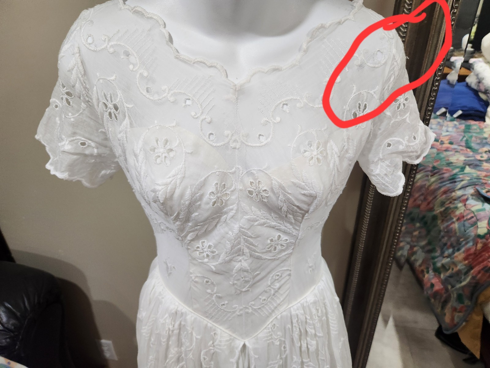Vintage Voile Split Skirt Wedding Gown * szXS(measurements given) * Off White *