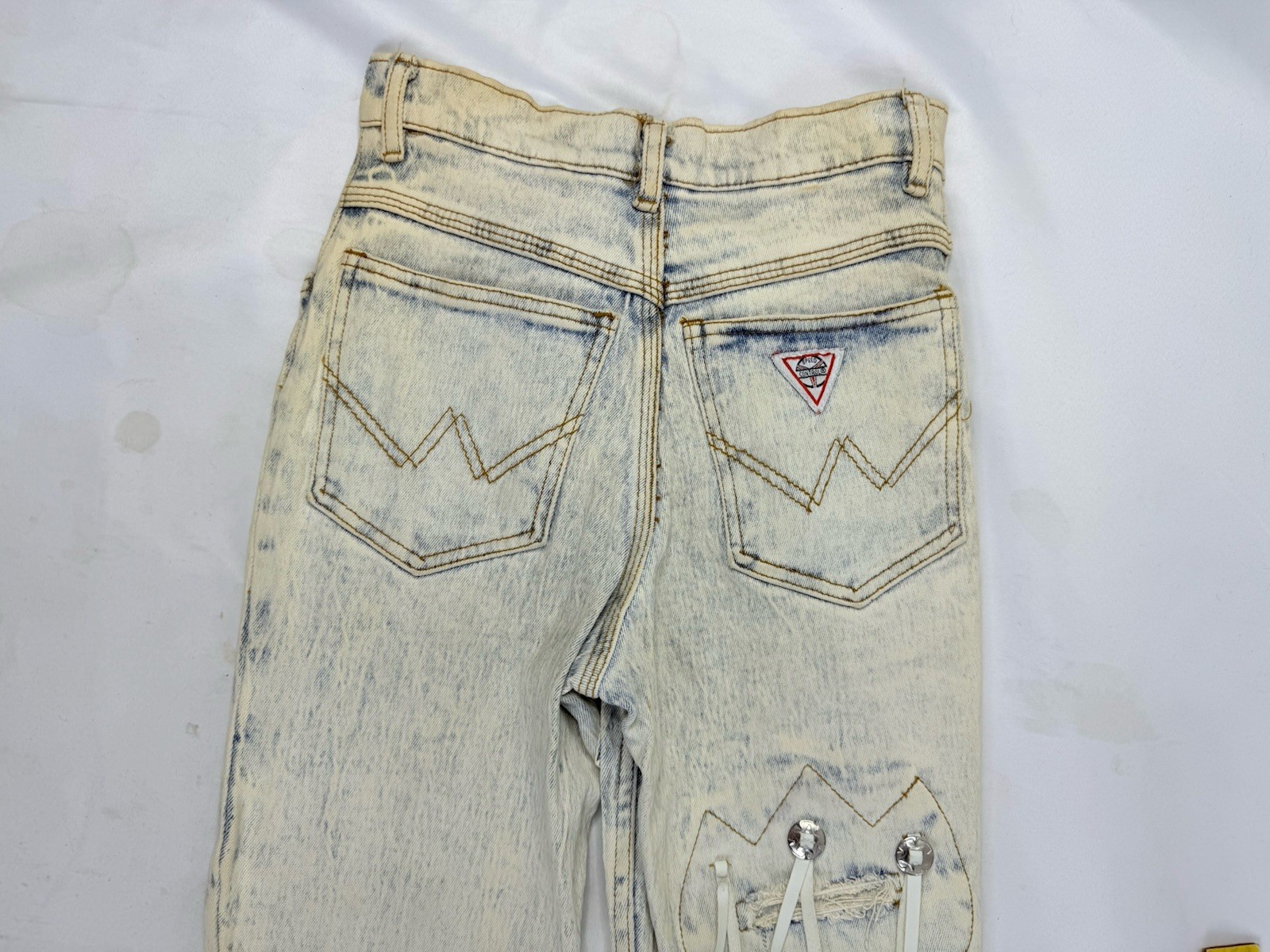 Vintage 90s Acid Stonewashed Jeans Speed Denim Sz 3/4 Frayed Patch Stretch 80s