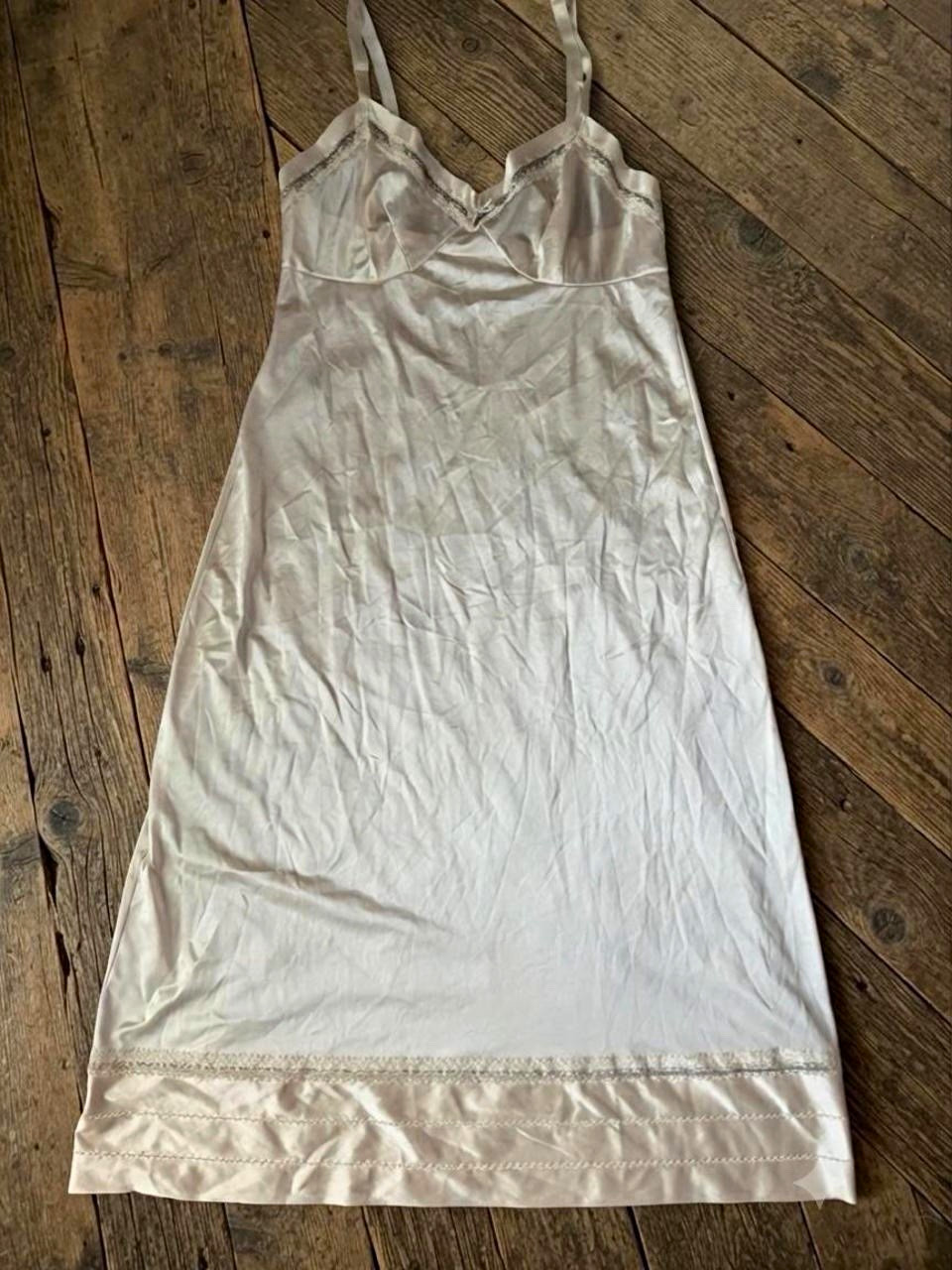 Lorraine 100% Nylon Slip Regular Size Type, Ivory Color, Women&rsquo;s Size 36