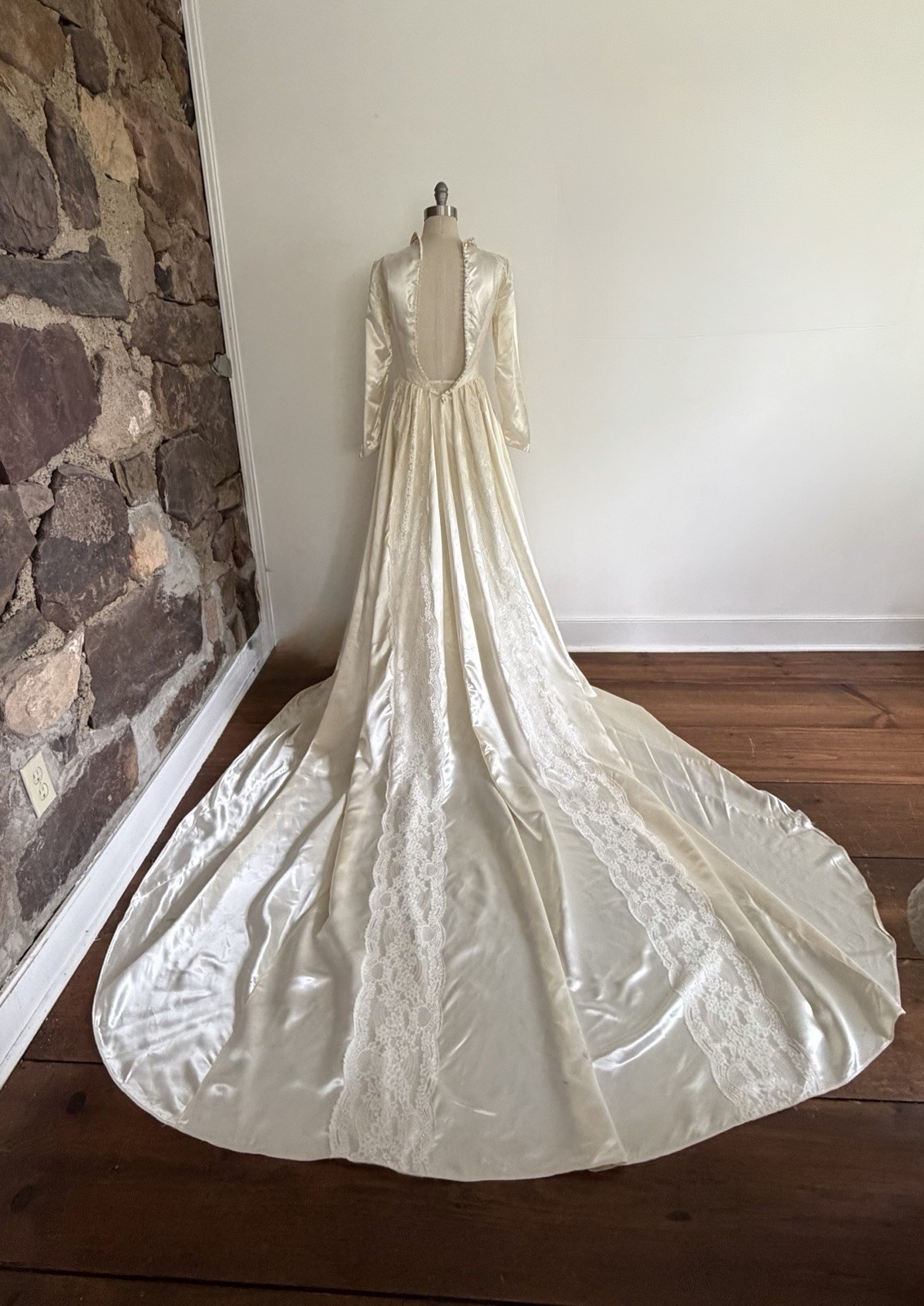 Vintage 1940s Wedding Dress, Liquid Satin,Ivory, Long Dramatic Train, Lace