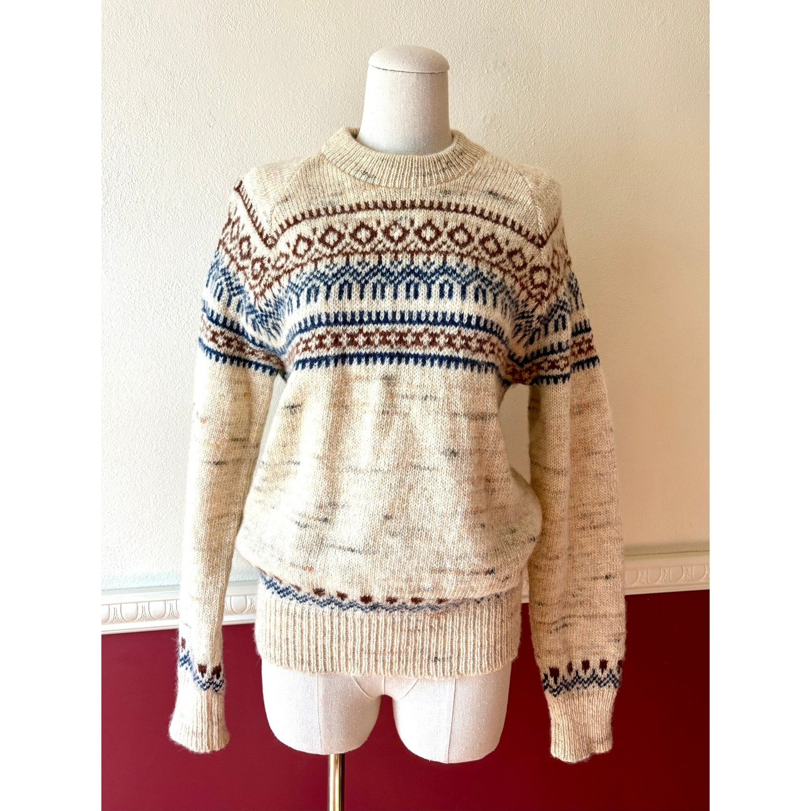 Vintage Winona Knits 100% Wool Fair Isle Sweater L Cream USA Made Classic Nordic