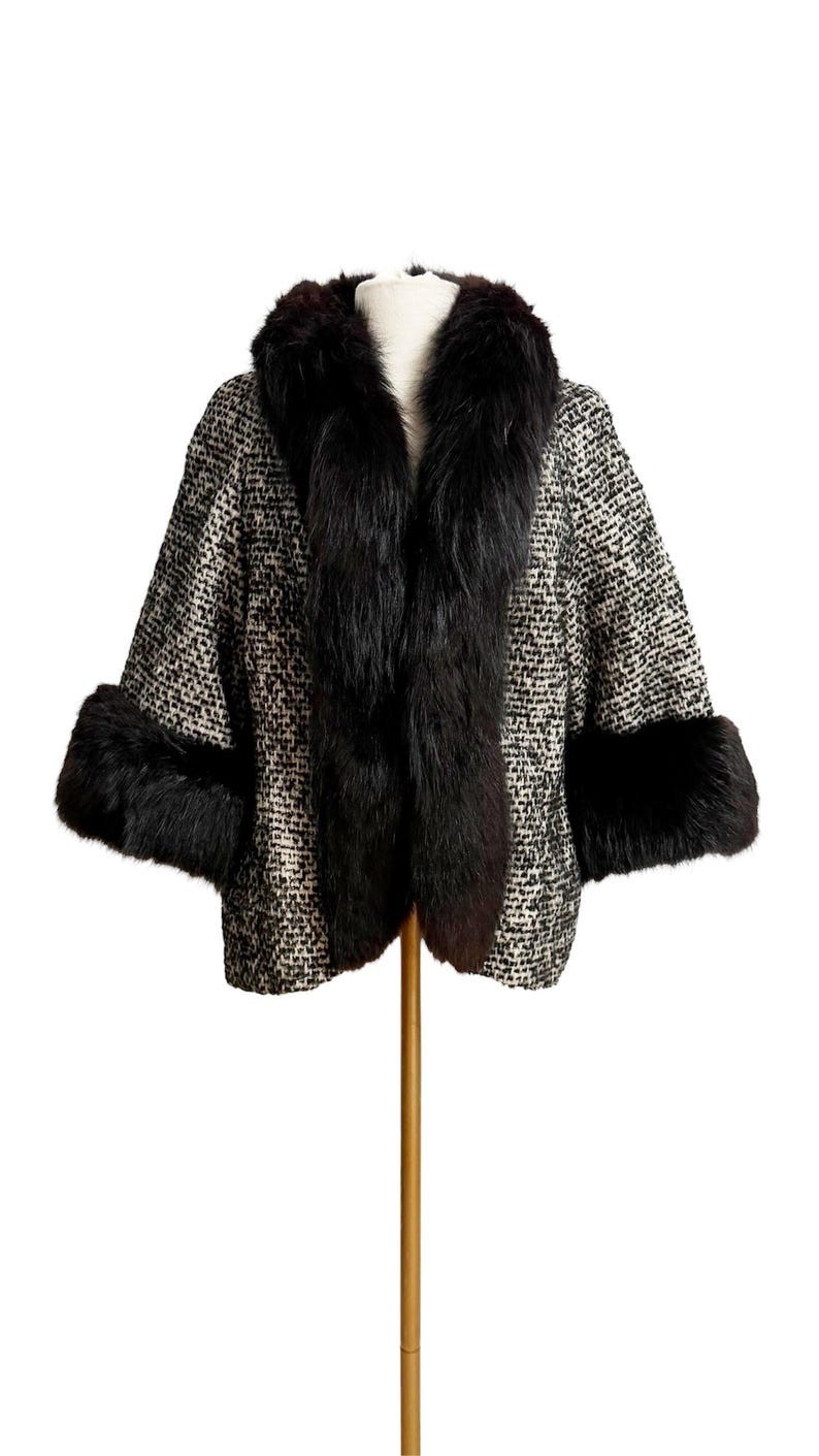 1960s Tweed Jacket / Fox Fur Jacket / Size Medium – Large