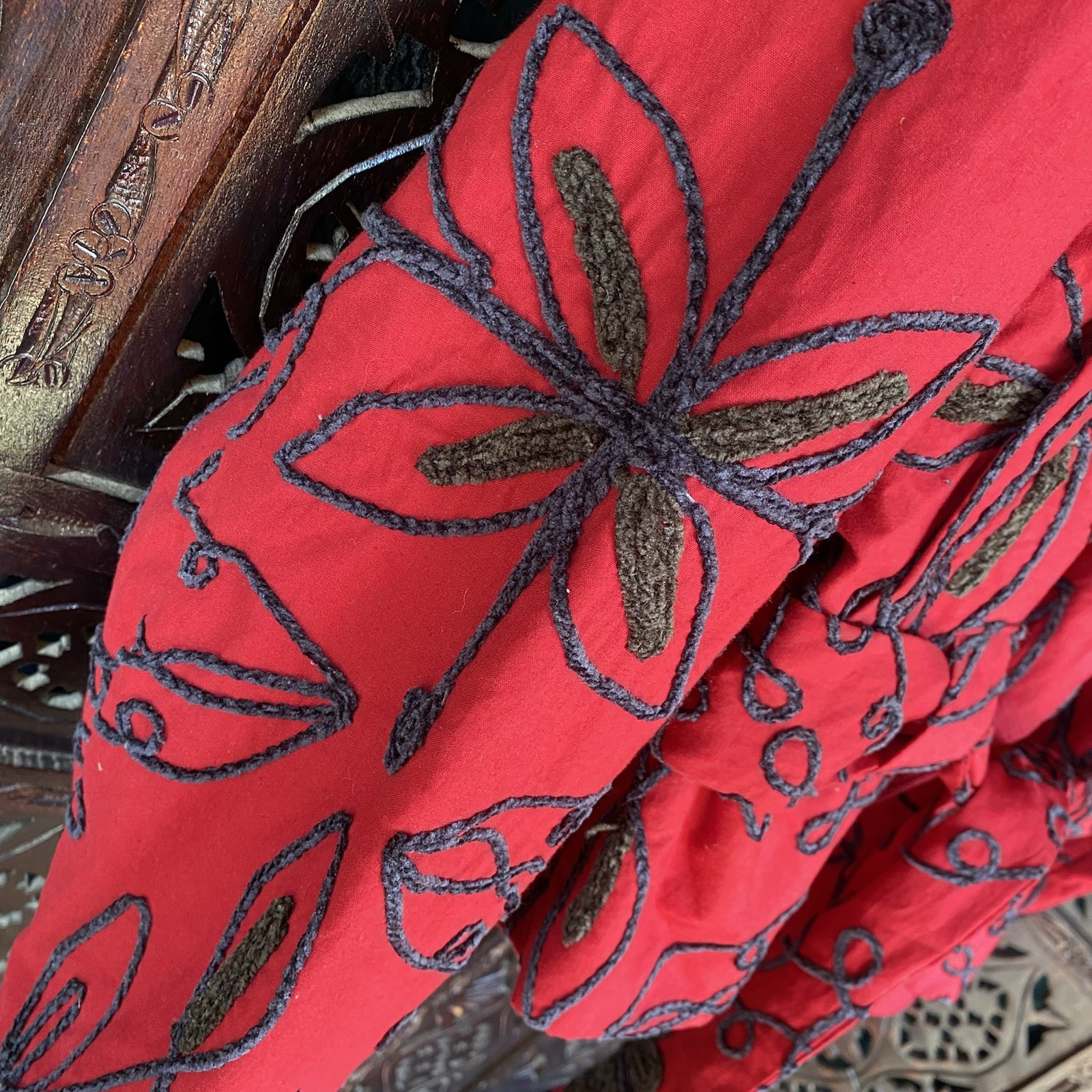 Statement Chenille Embroidered Jacket Womens L Artisan Floral Red Tie Waist