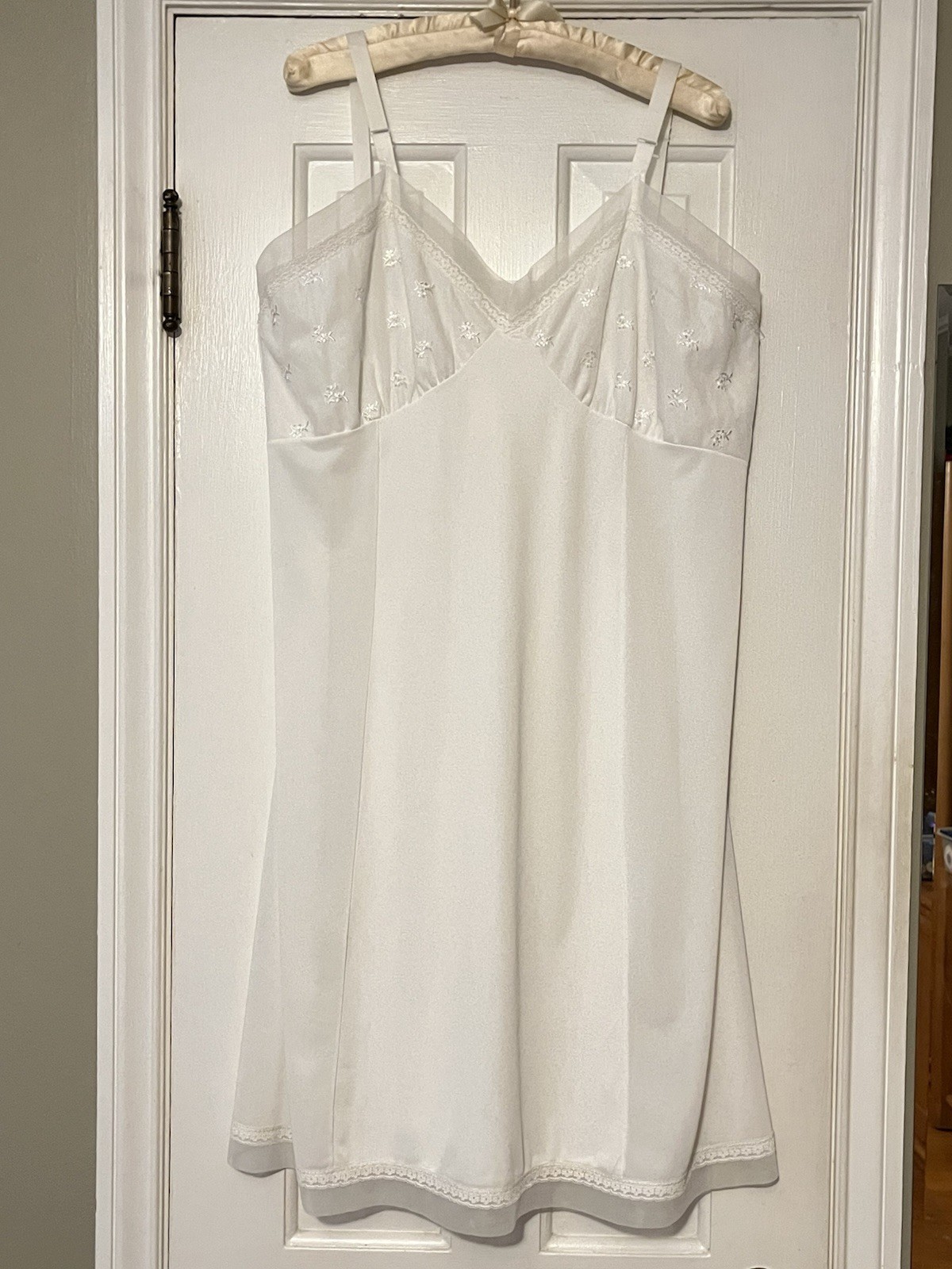 Vintage 1960s Philmaid Plus Size White Full Slip Size 44