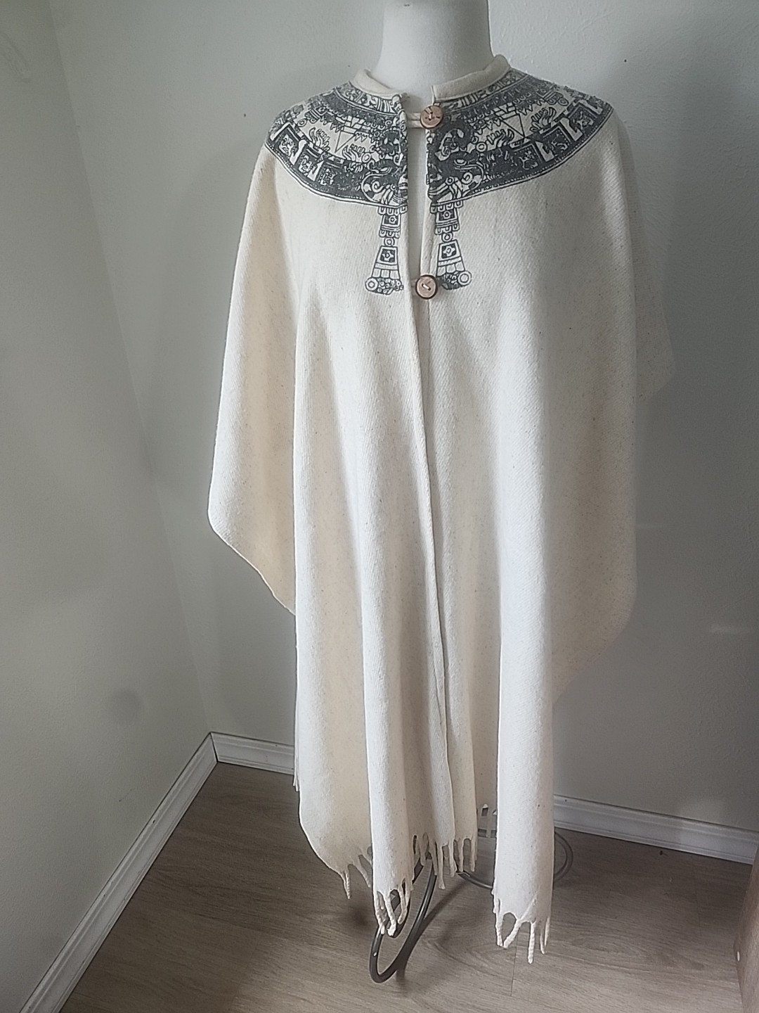Peruvian Wool cape poncho ivory grey one size ~C