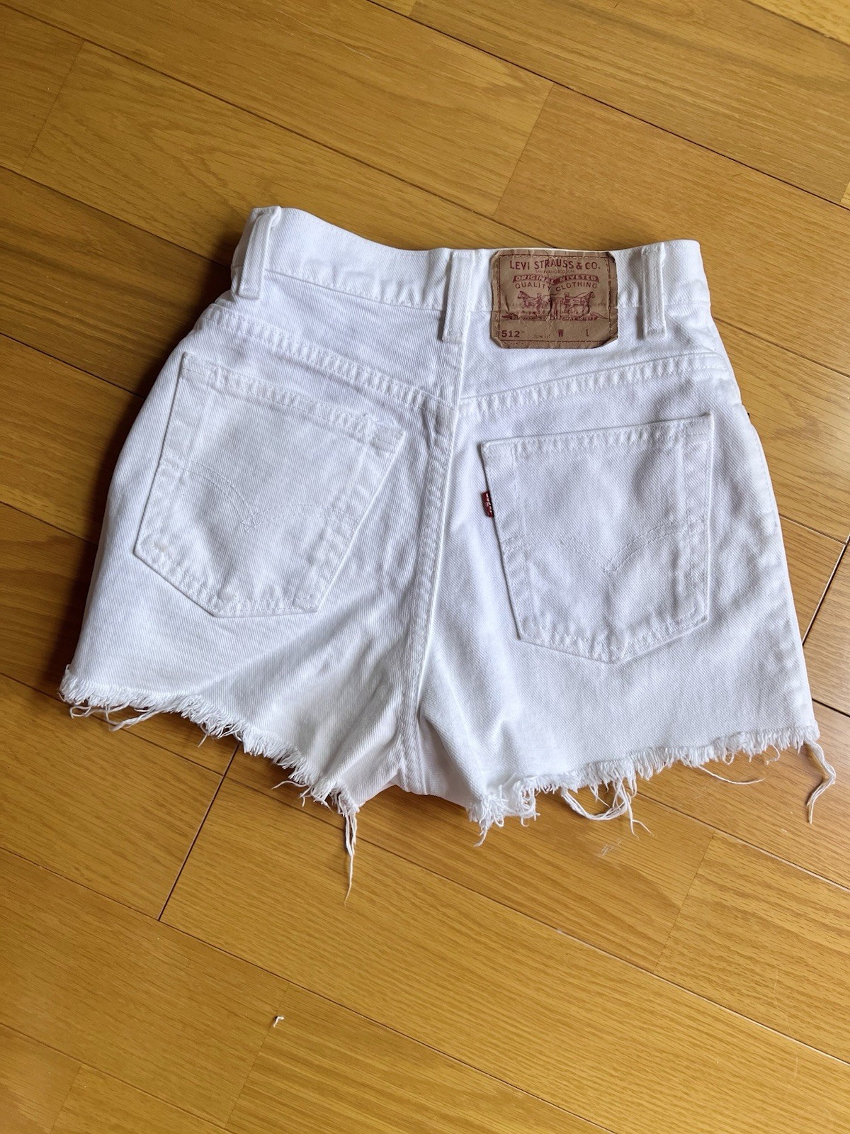 Vintage 80s Levi&rsquo;s 512 White Denim Cut Off Shorts High Rise USA XS 24 Waist