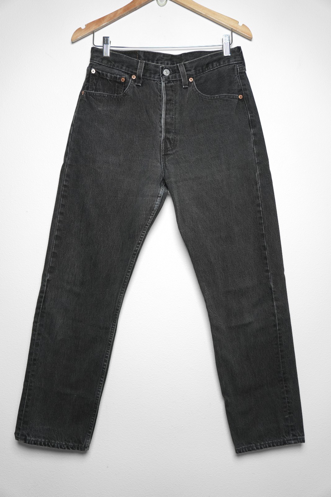 Vintage Women&rsquo;s LEVI&rsquo;S 501 Black Denim Jeans 31X30 (30X29 Actual) Made in USA