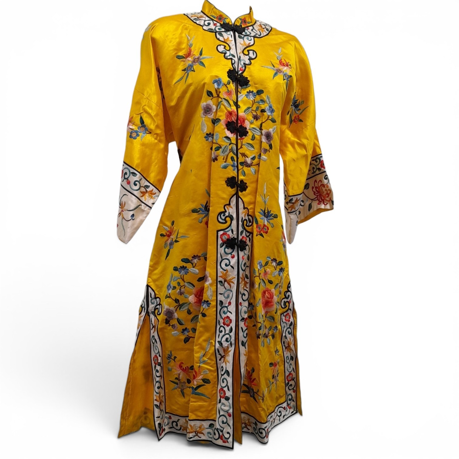 Vintage 1960s Chinese Embroidered Silk Robe-Yellow Floral-Size Medium