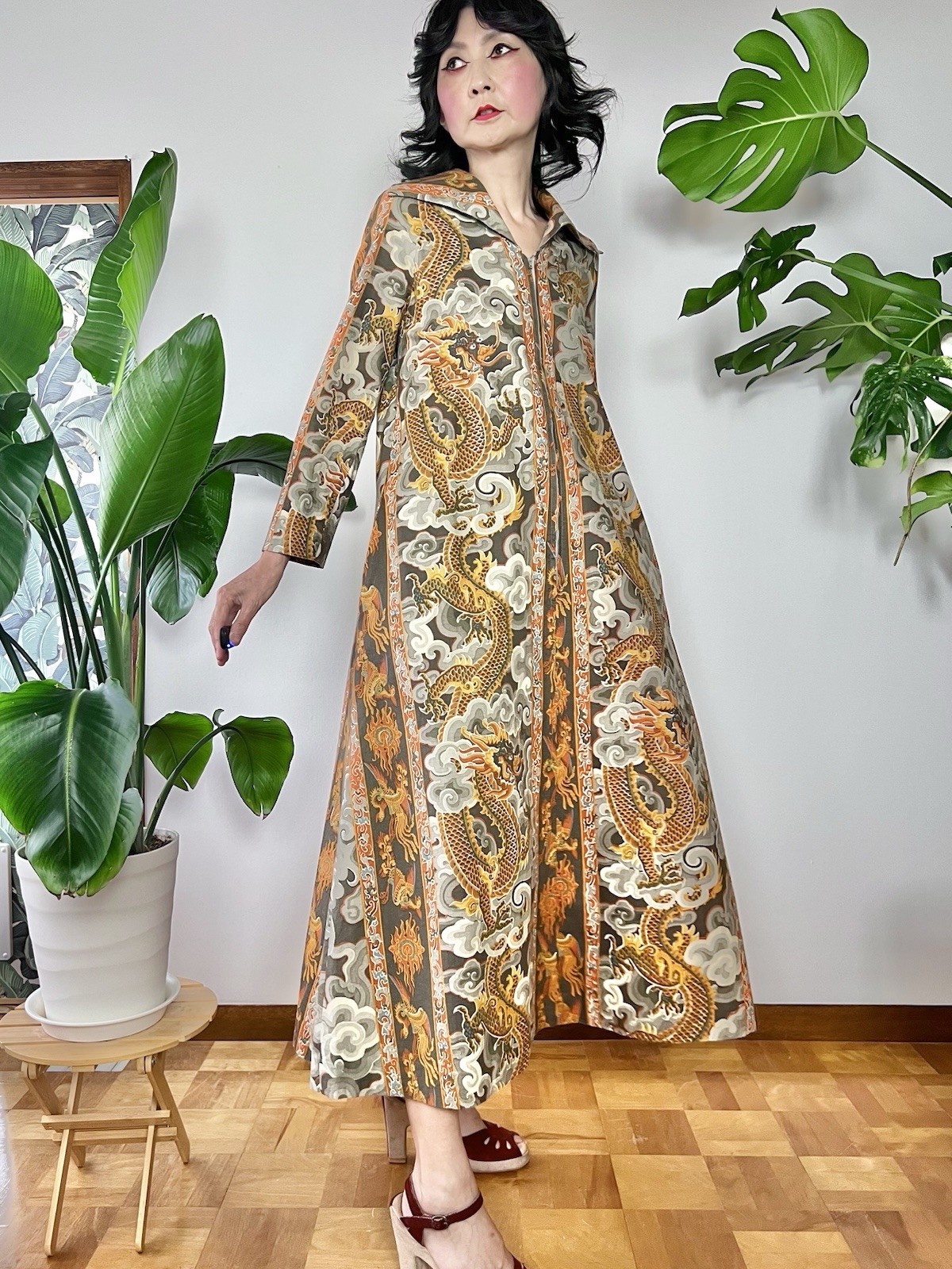 VTG 70s Dragon Cloud Print Cotton Hostess Maxi Dress Caftan Oriental Novelty S