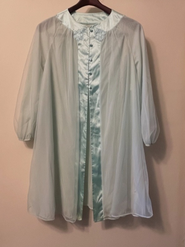 VINTAGE 50s 60s GOSSARD ARTEMIS NYLON CHIFFON SATIN BLUE ROBE WOMEN PETITE SMALL