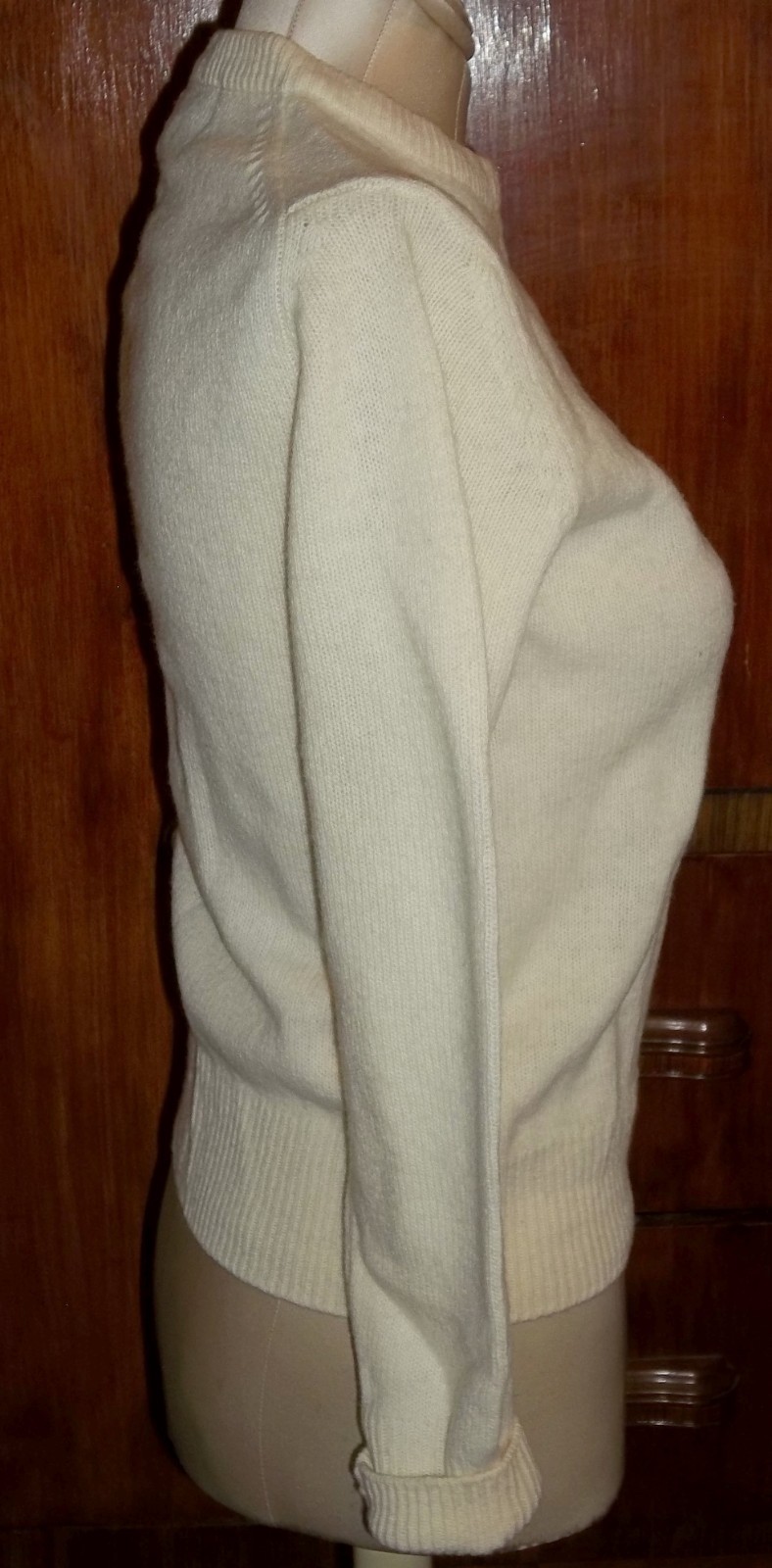 Vintage Scotsclan Bermuda 100% Lambswool Cream Color Pullover Sweater Top