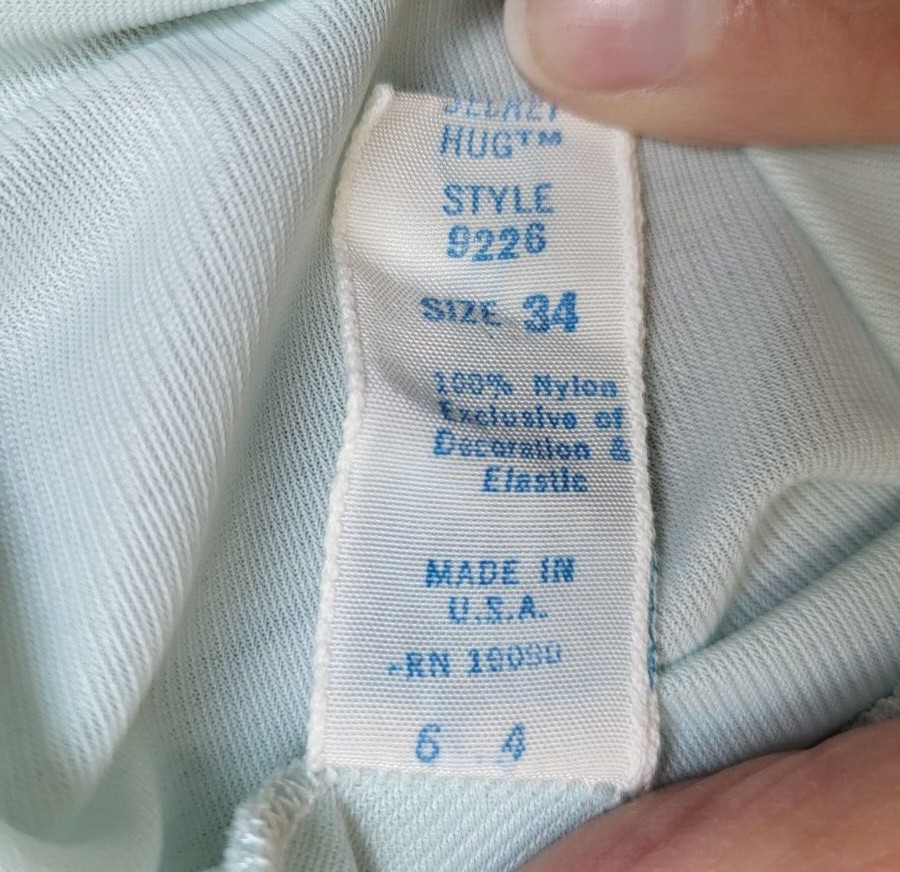 Vintage OLGA Pale Aqua SECRET HUG Nylon Nightgown – Size 34 (Small) EUC
