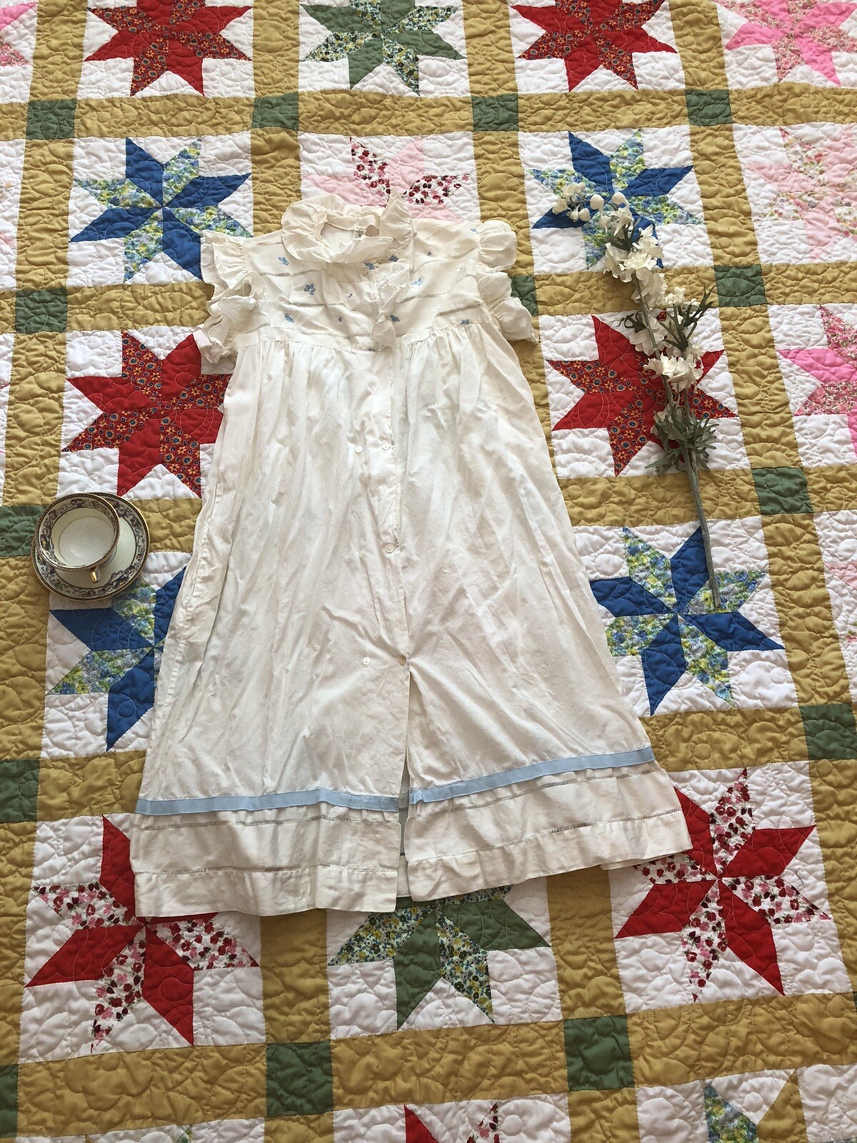 VTG Eyeful Ivory Blue Trim Cotton Front Button Nighty Night Gown Womens Size S