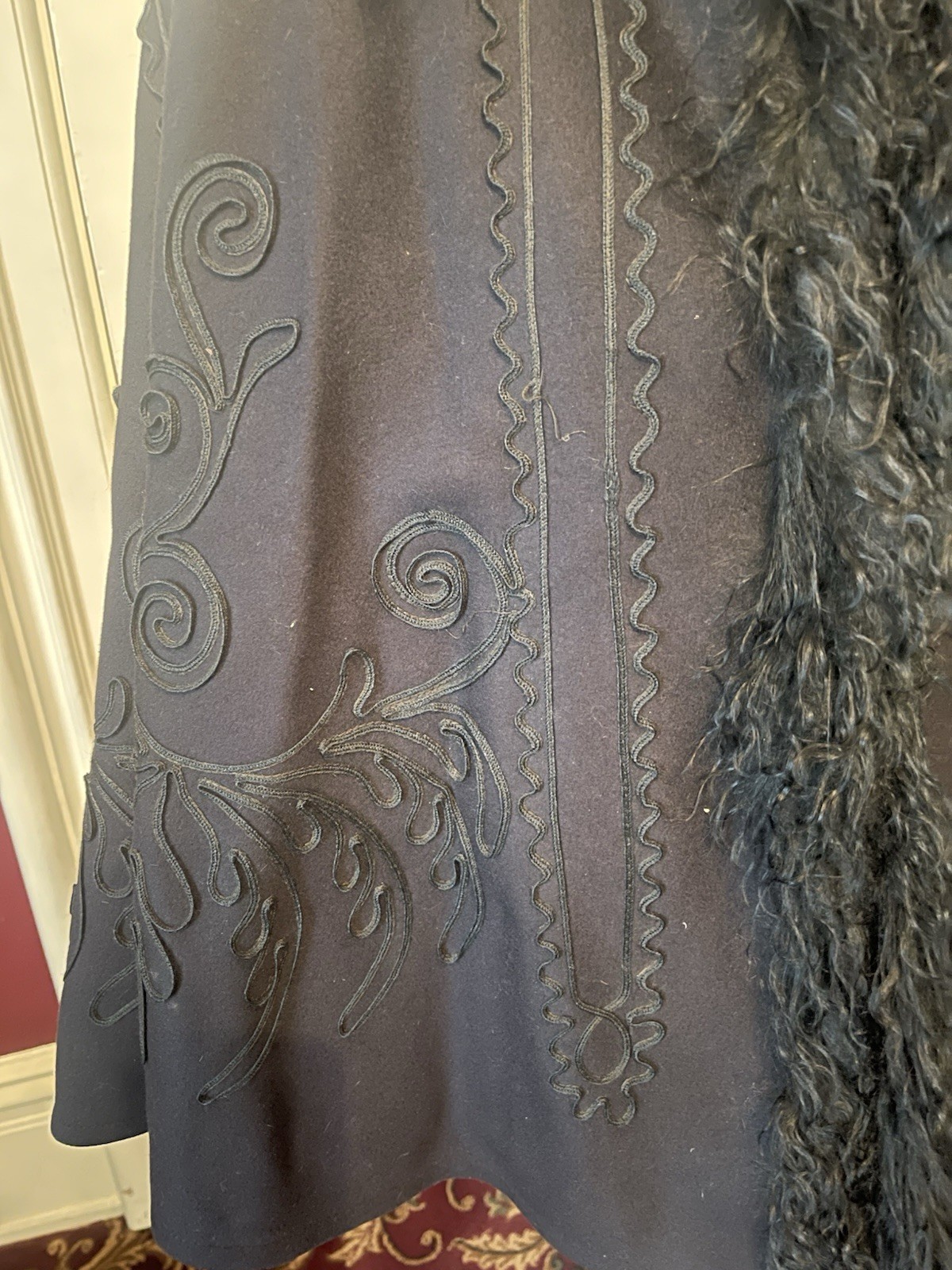 Antique Black Victorian Heavy Wool Cape Soutache Embroidery Feather Collar