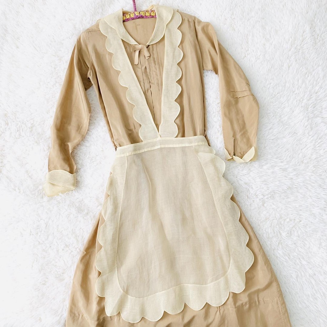 Antique 1920s Scalloped Apron Flapper Dress Art Deco, Size S/M, Good condition.