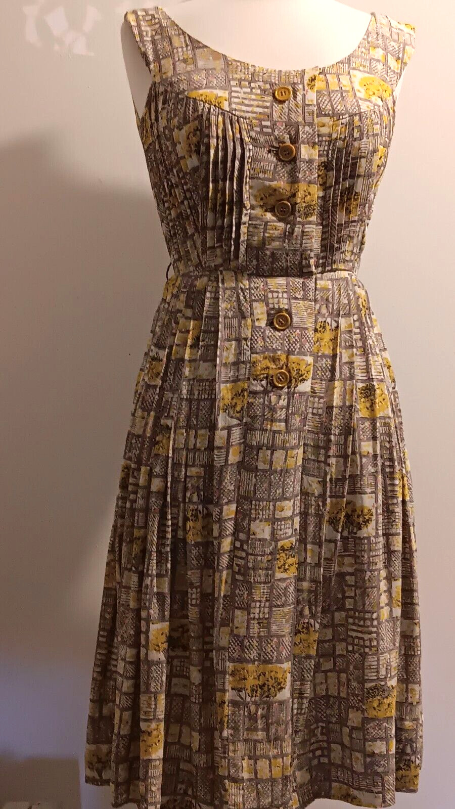 vintage 50&rsquo;s rayon floral pleated CARLYE sundress sz S dress