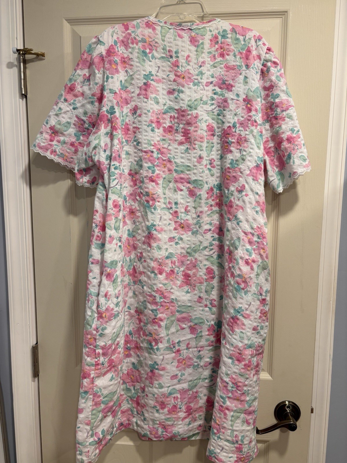 Vintage 90s Miss Elaine Size 1X Nightgown Robe Snaps Pockets Seersucker Lace